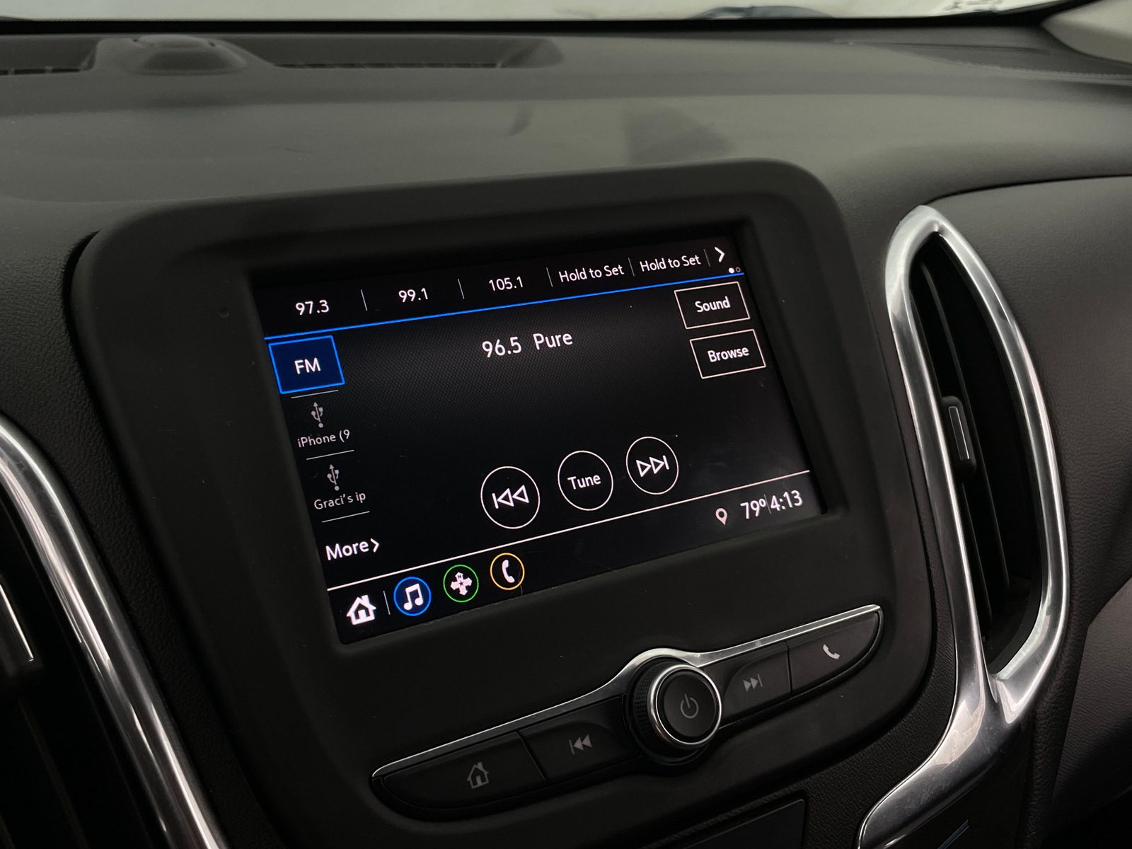 Thumbnail: 2020 Chevrolet Equinox - 4