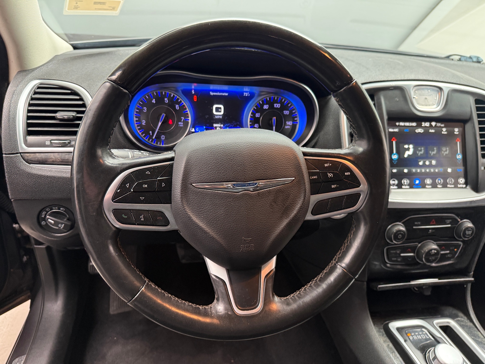 Thumbnail: 2019 Chrysler 300 - 4