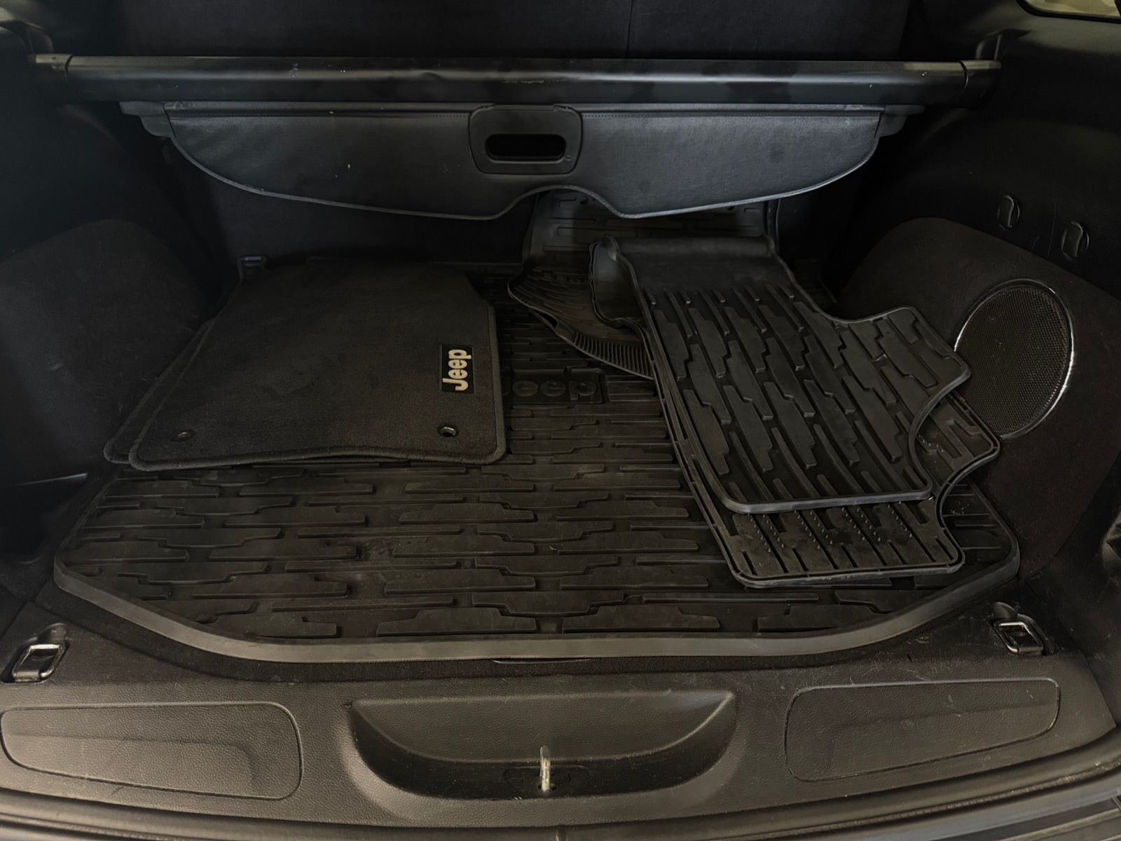 Thumbnail: 2013 Jeep Grand Cherokee - 7
