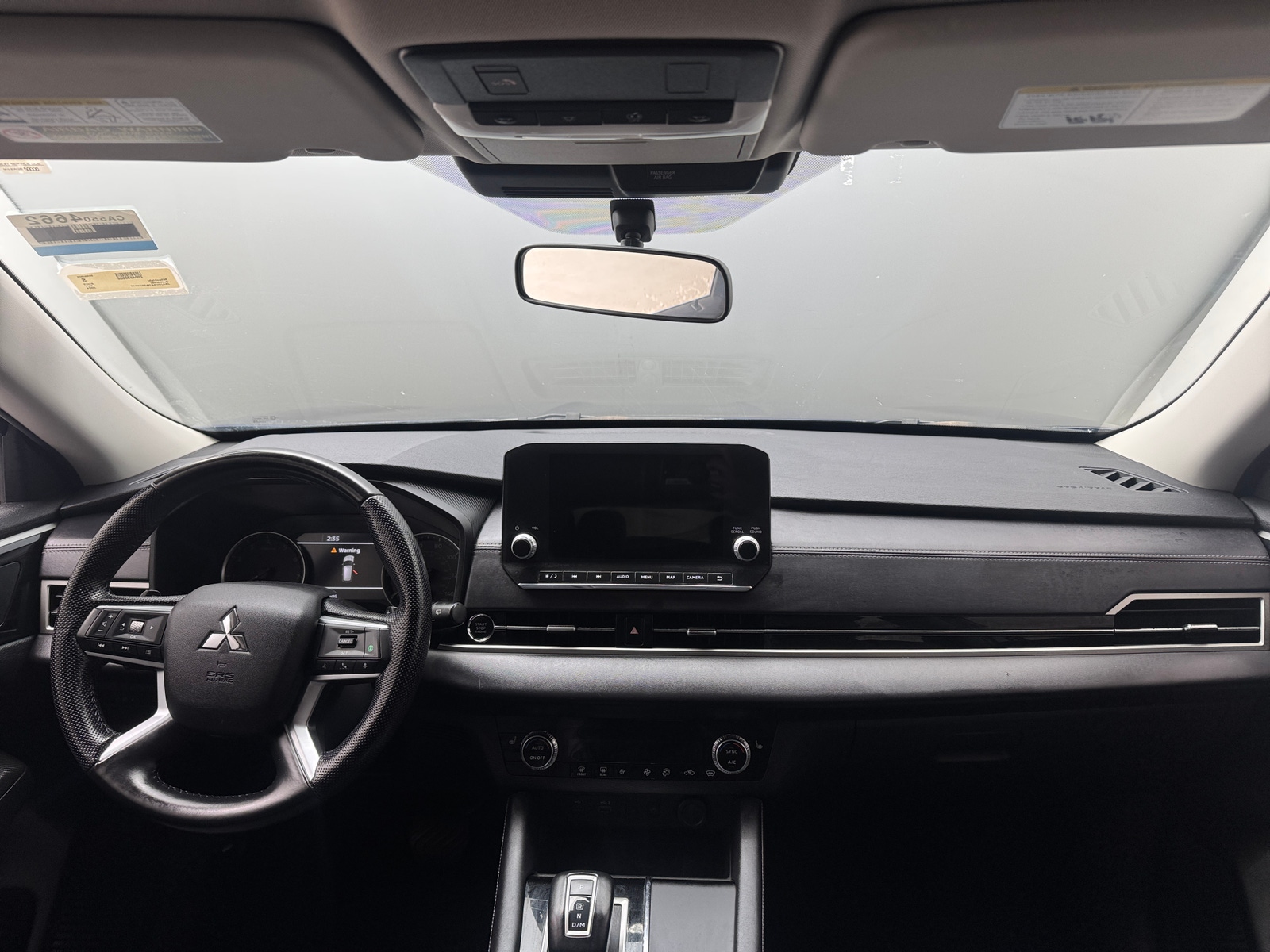 Thumbnail: 2024 Mitsubishi Outlander - 3