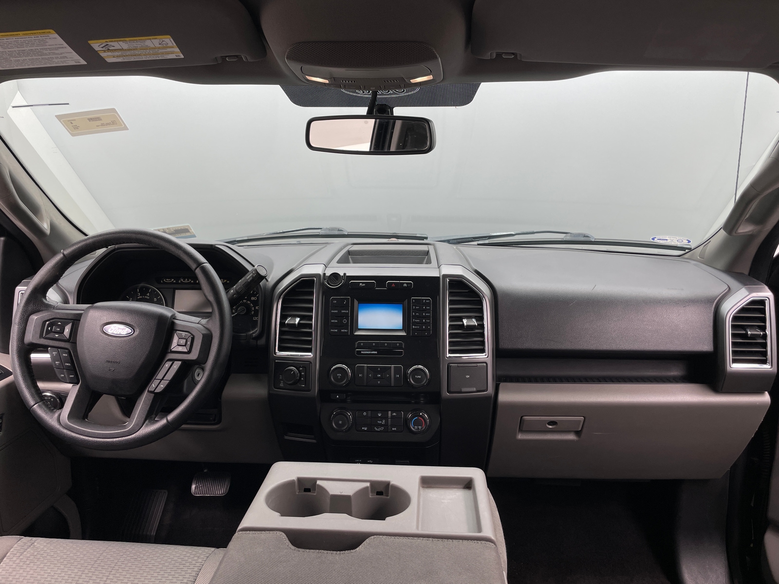 Thumbnail: 2015 Ford Econoline - 3