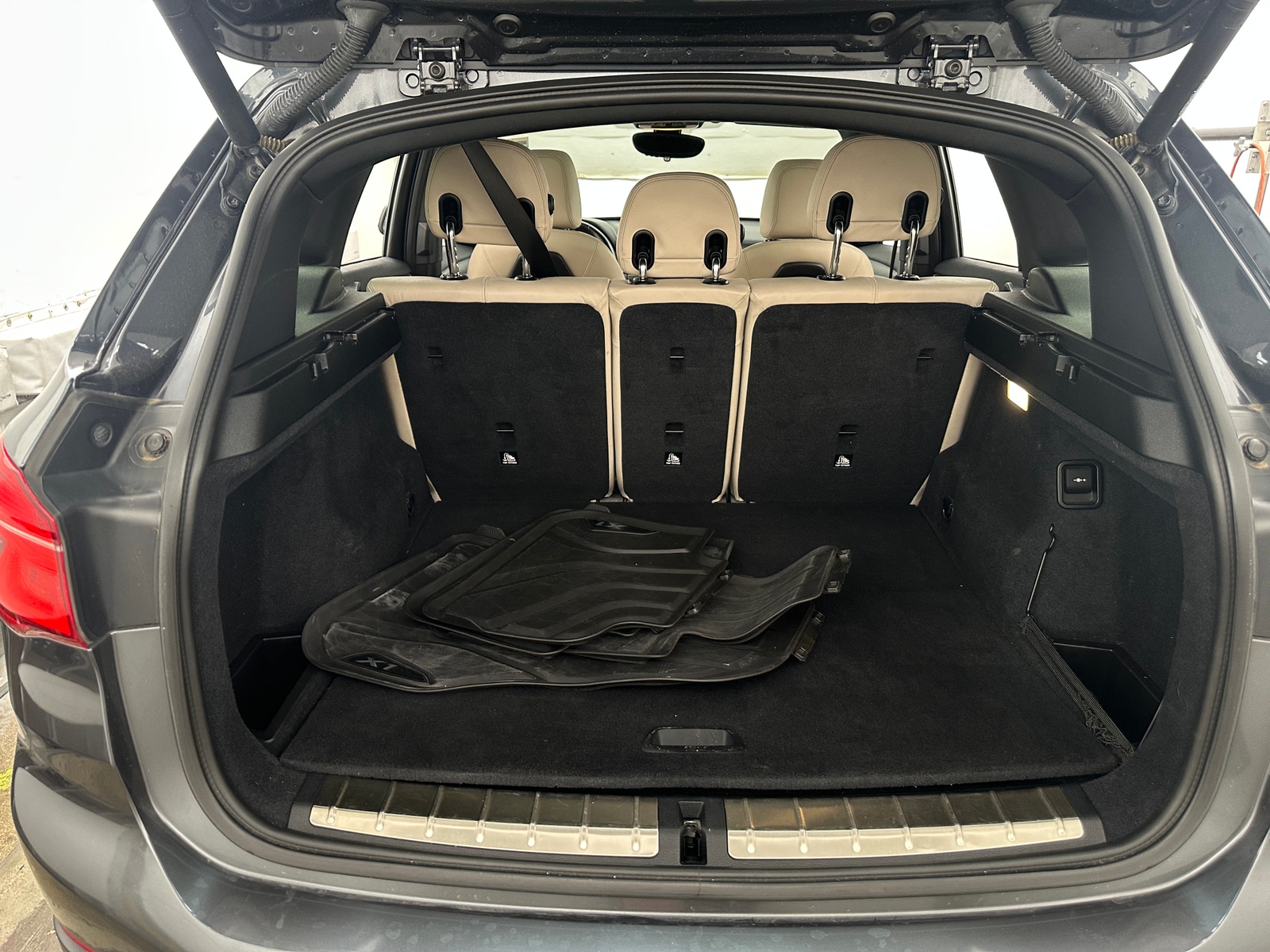 Thumbnail: 2017 BMW X1 - 6