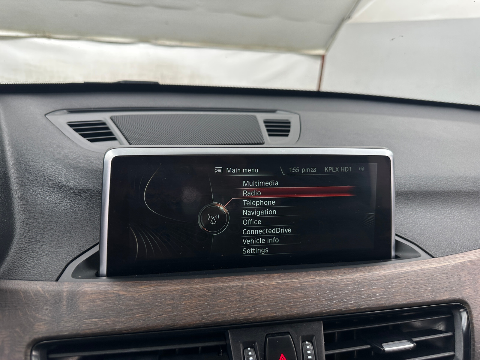 Thumbnail: 2017 BMW X1 - 3