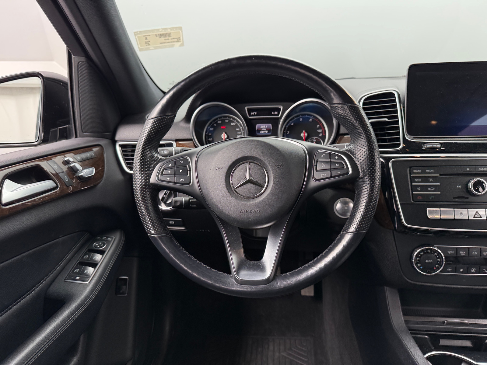 Thumbnail: 2016 Mercedes-Benz GLE - 4