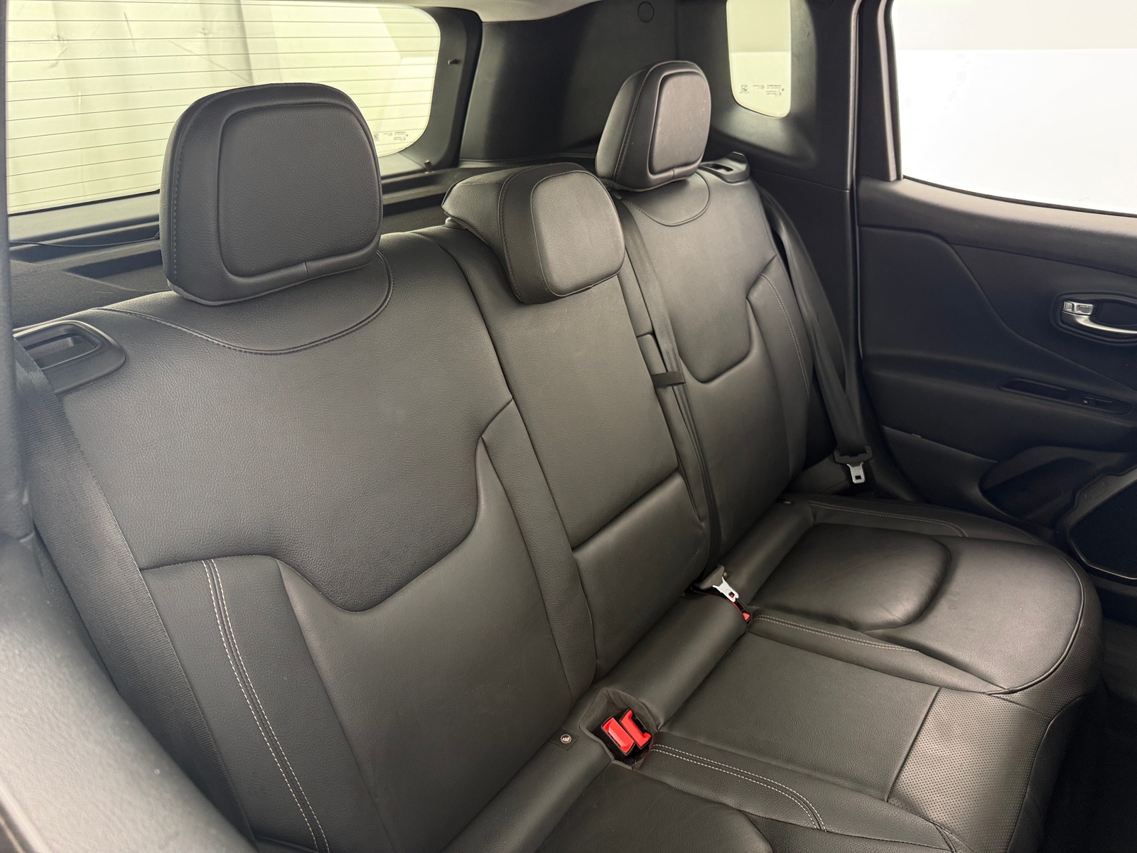 Thumbnail: 2018 Jeep Renegade - 5