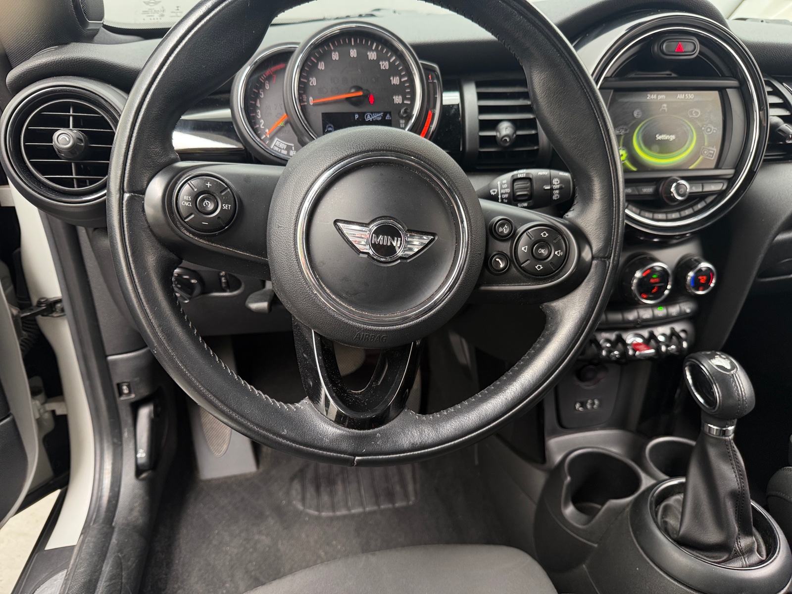 Thumbnail: 2018 MINI Cooper Hardtop - 4