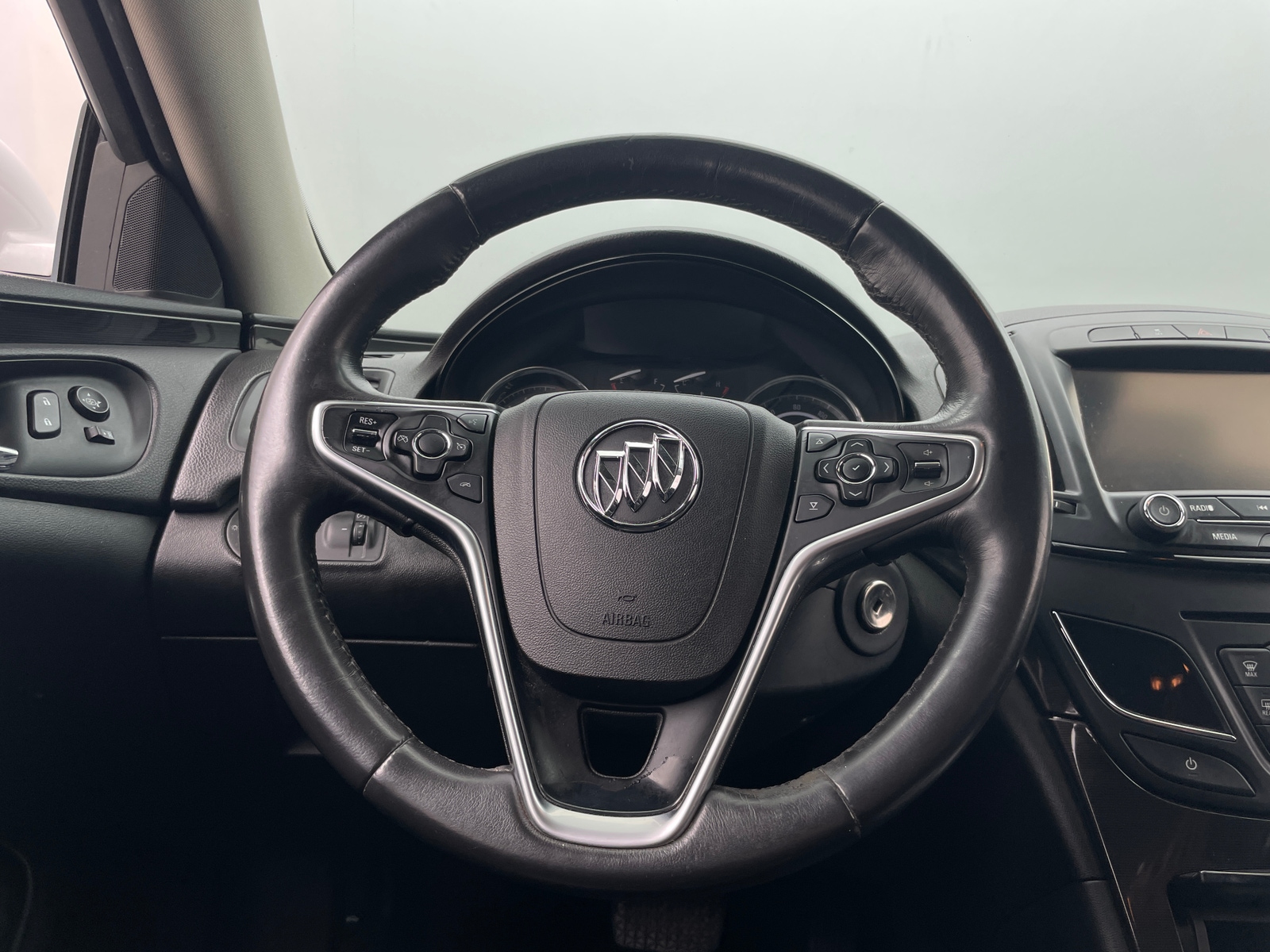 Thumbnail: 2017 Buick Regal - 4