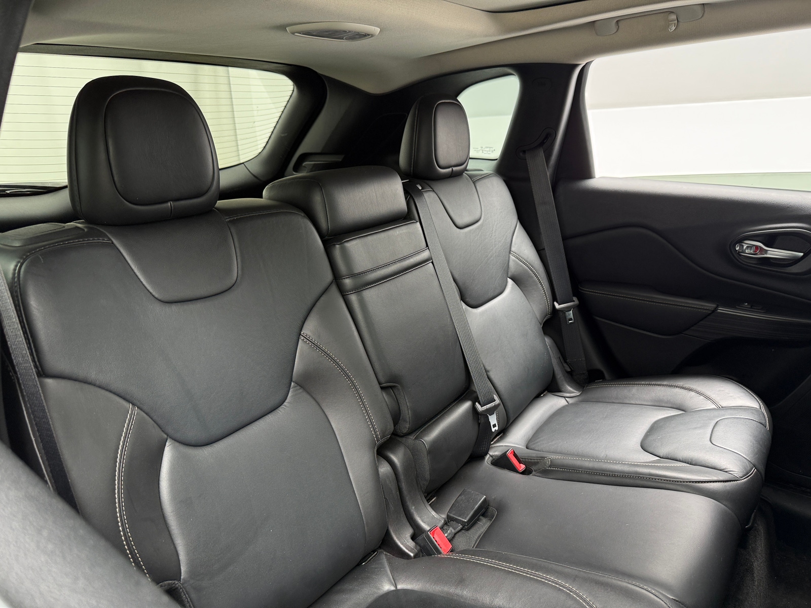 Thumbnail: 2015 Jeep Cherokee - 5