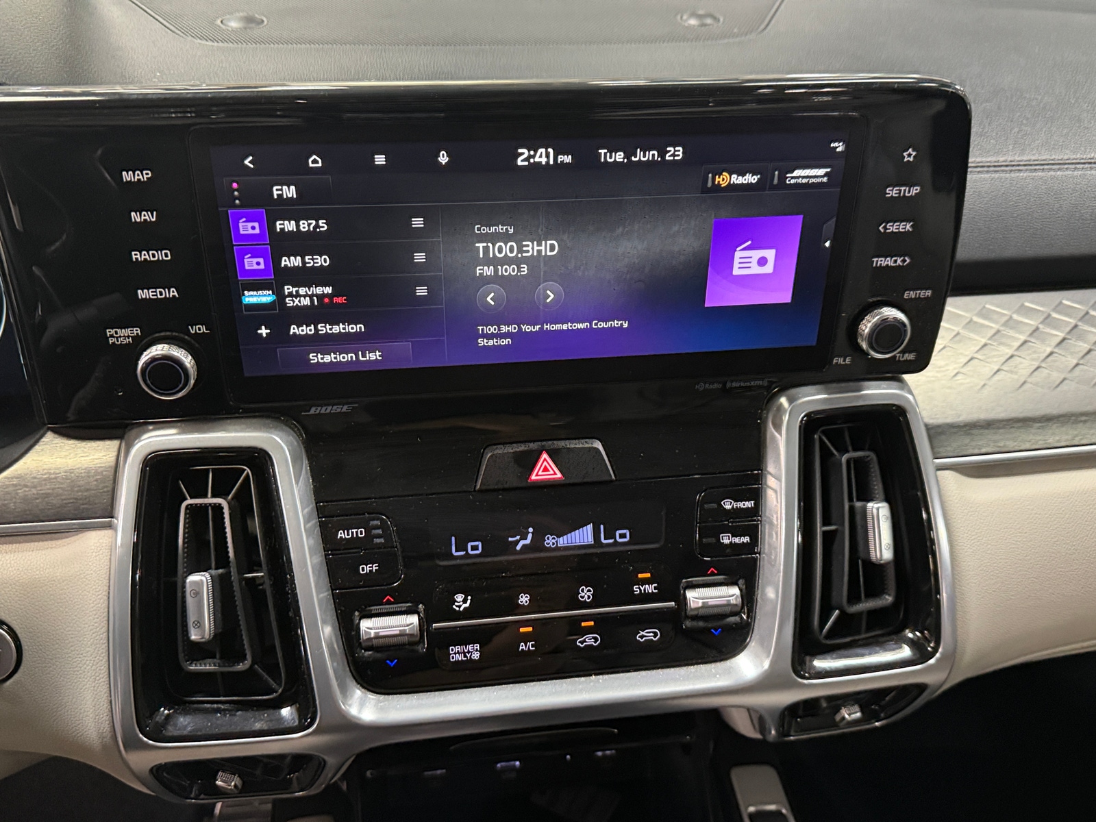 Thumbnail: 2023 Kia Sorento - 3