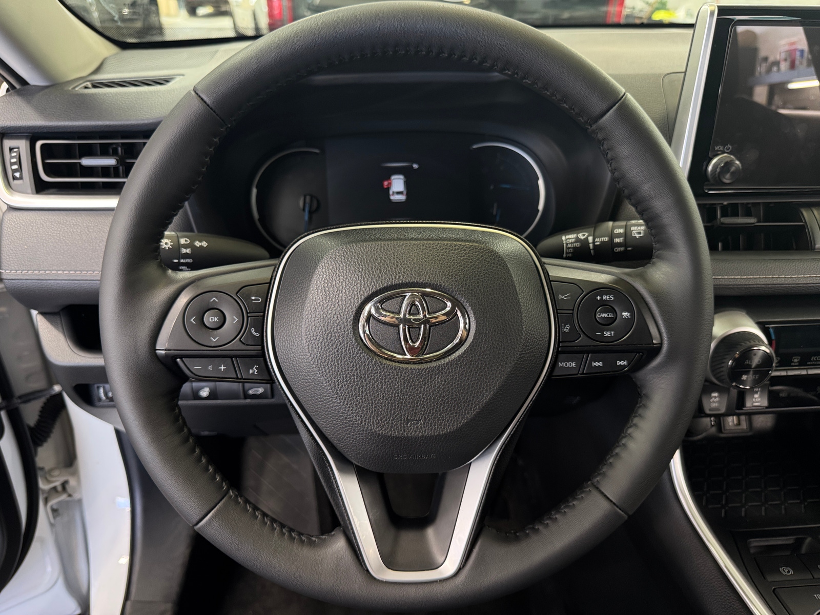 Thumbnail: 2025 Toyota RAV4 - 5