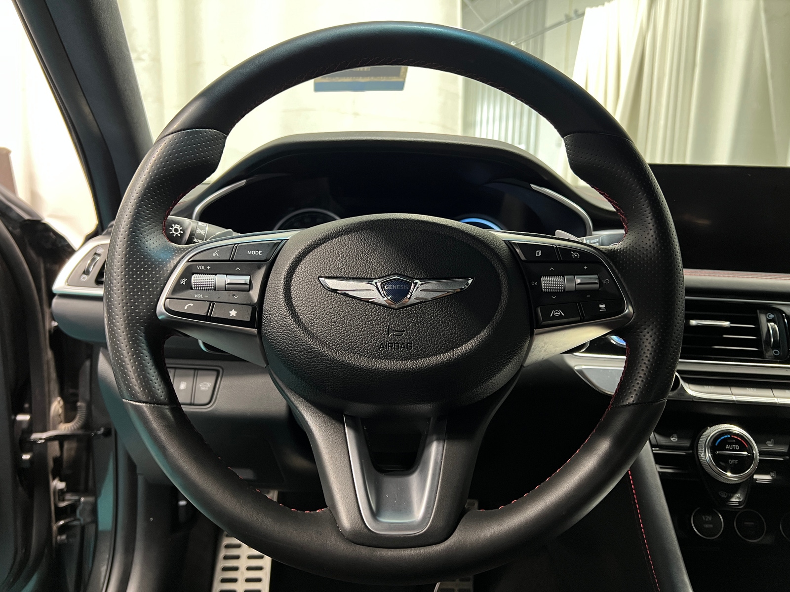 Thumbnail: 2023 Genesis G70 - 4