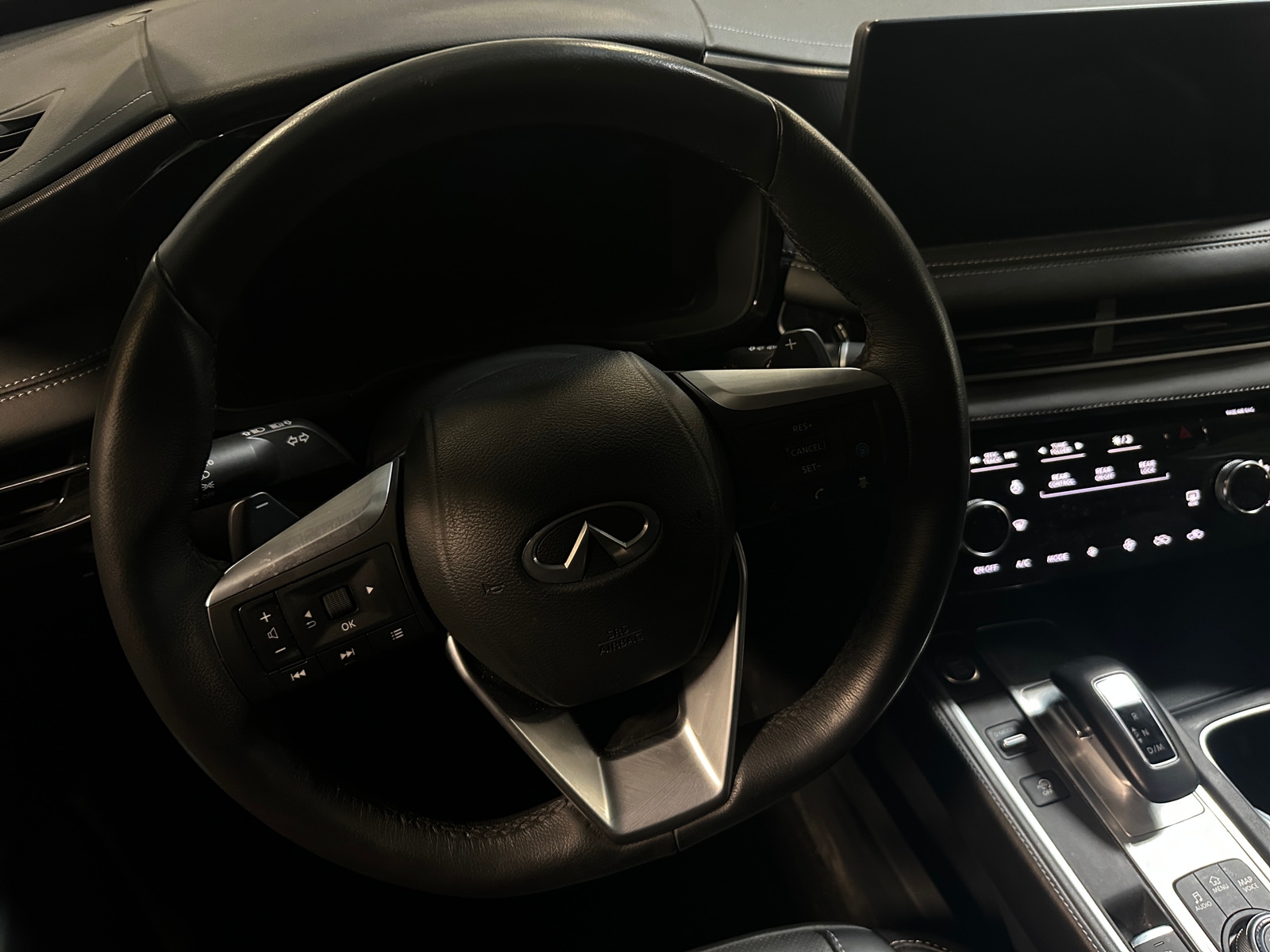 Thumbnail: 2023 INFINITI QX60 - 4