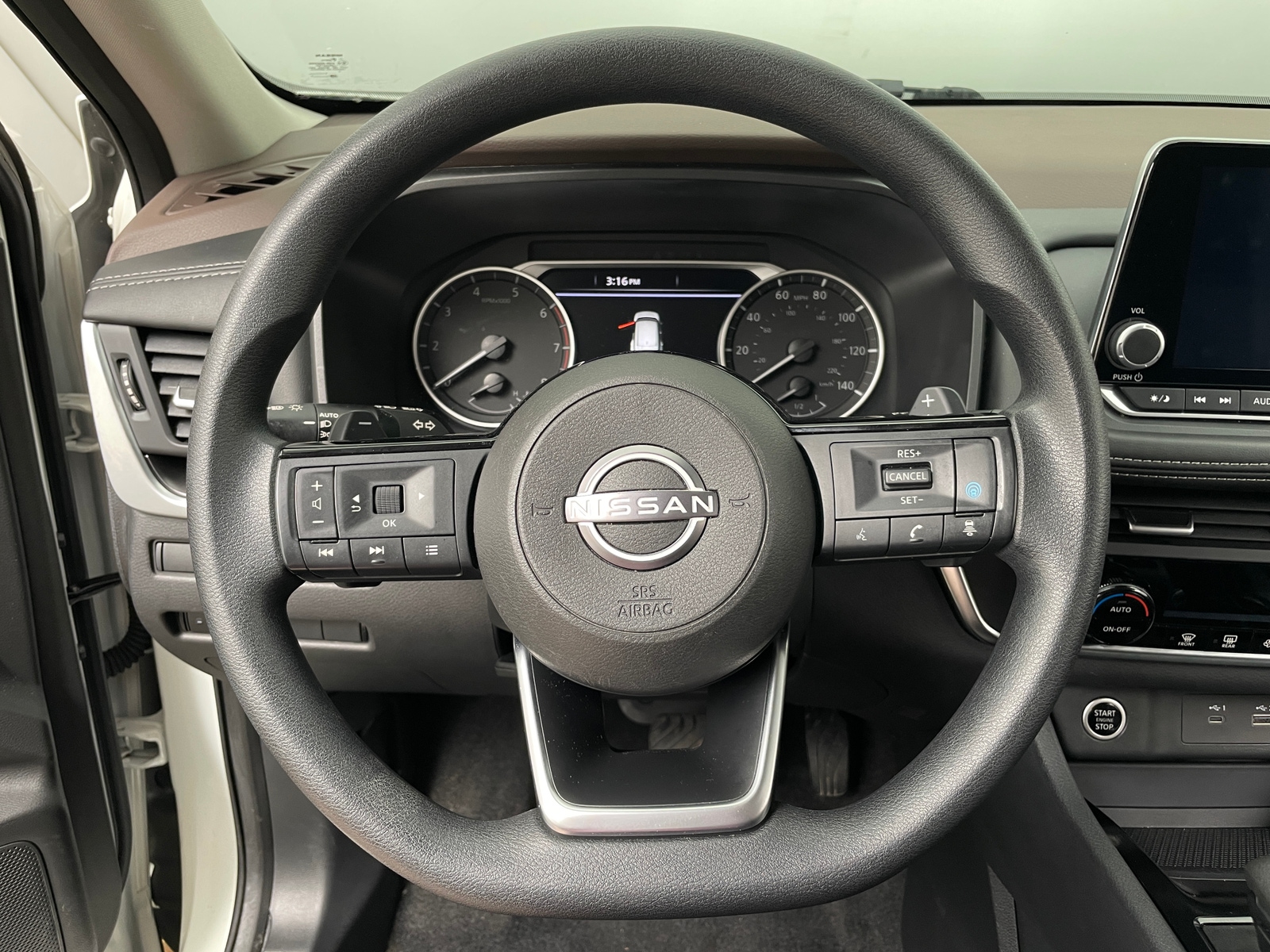 Thumbnail: 2023 Nissan Rogue - 5