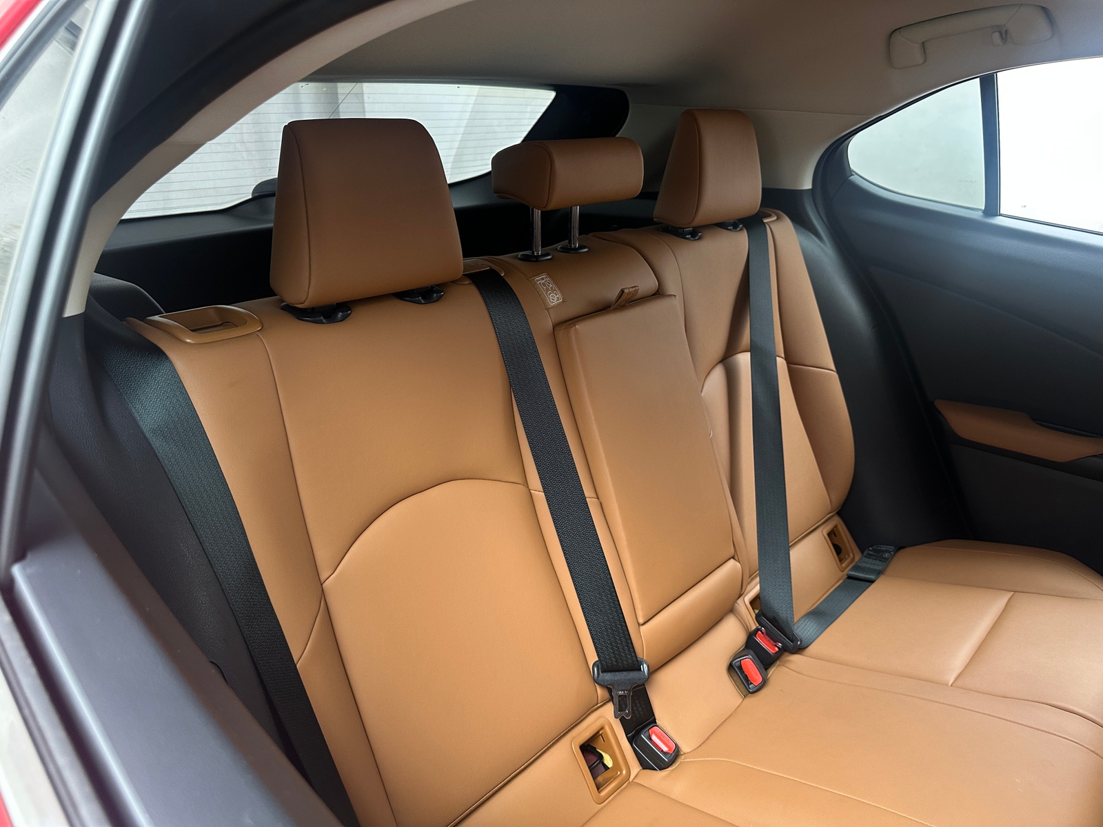 Thumbnail: 2022 Lexus UX - 5