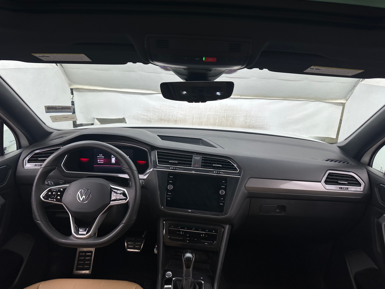Thumbnail: 2022 Volkswagen Tiguan - 2