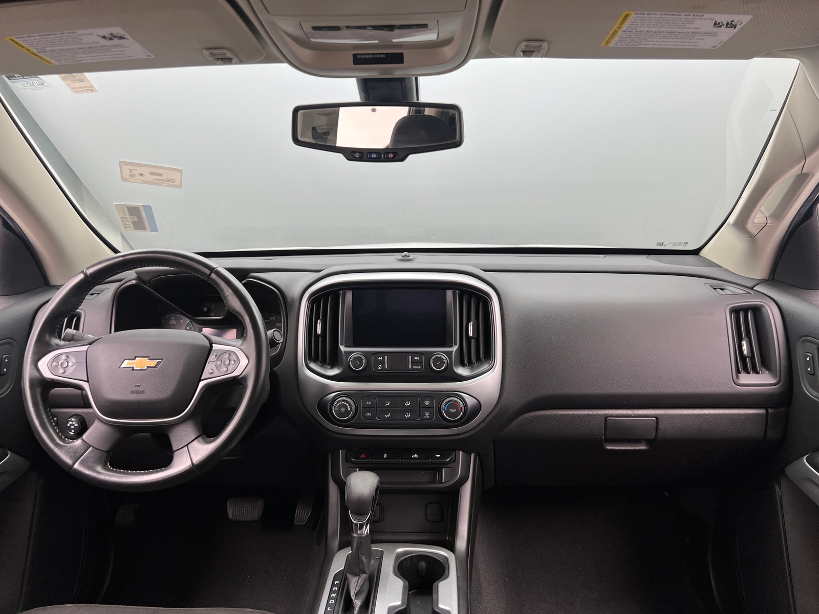 Thumbnail: 2022 Chevrolet Colorado - 3