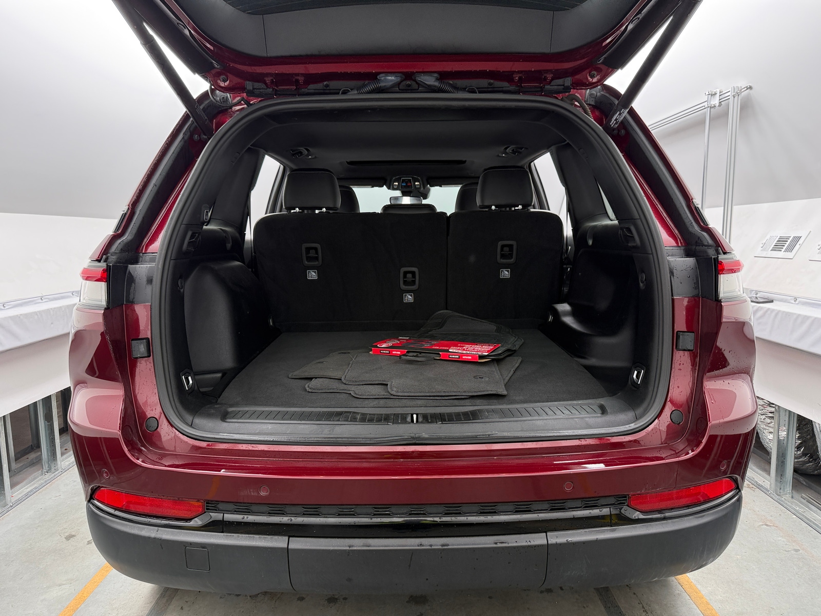 Thumbnail: 2023 Jeep Grand Cherokee - 6