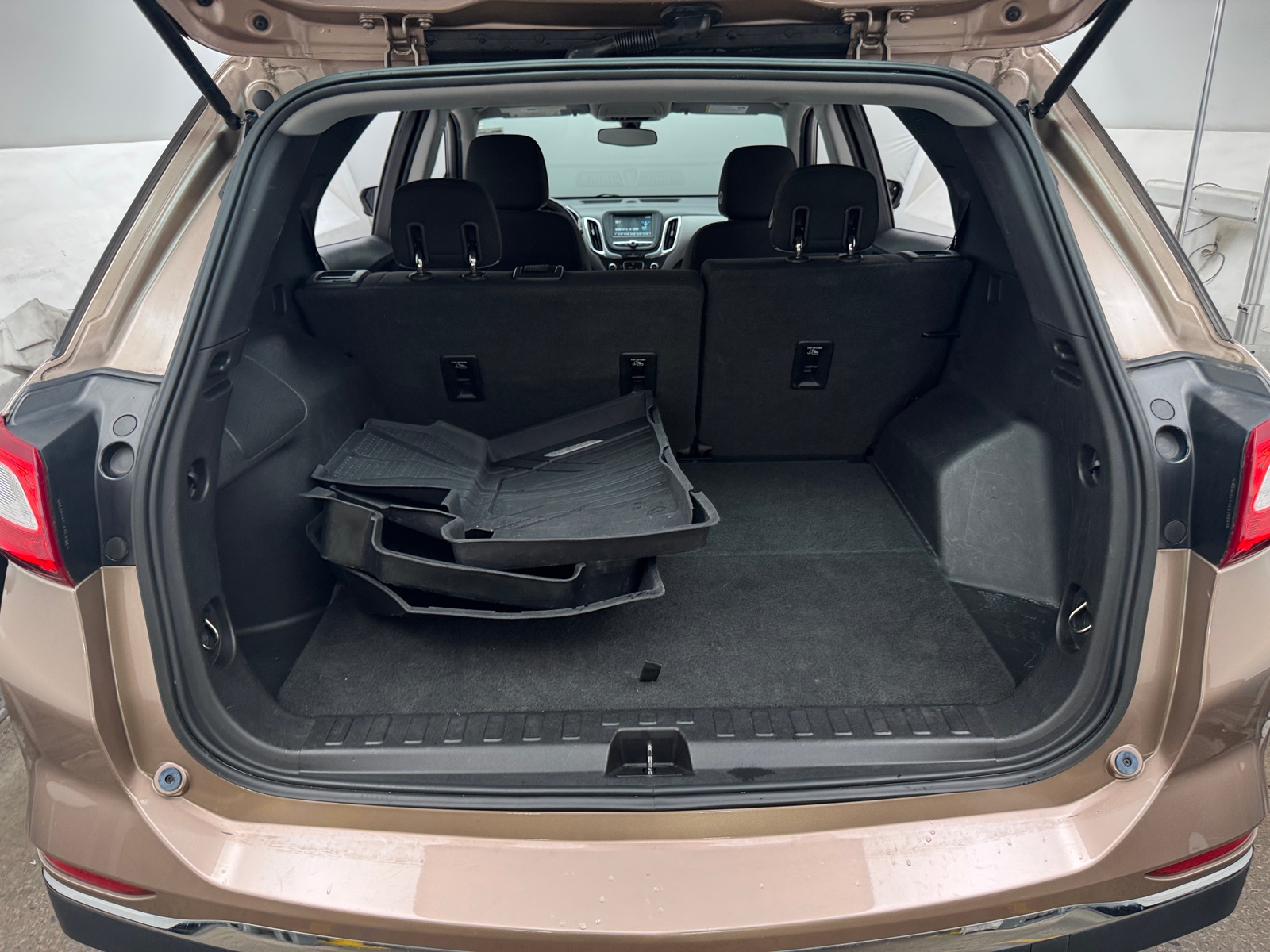 Thumbnail: 2018 Chevrolet Equinox - 7