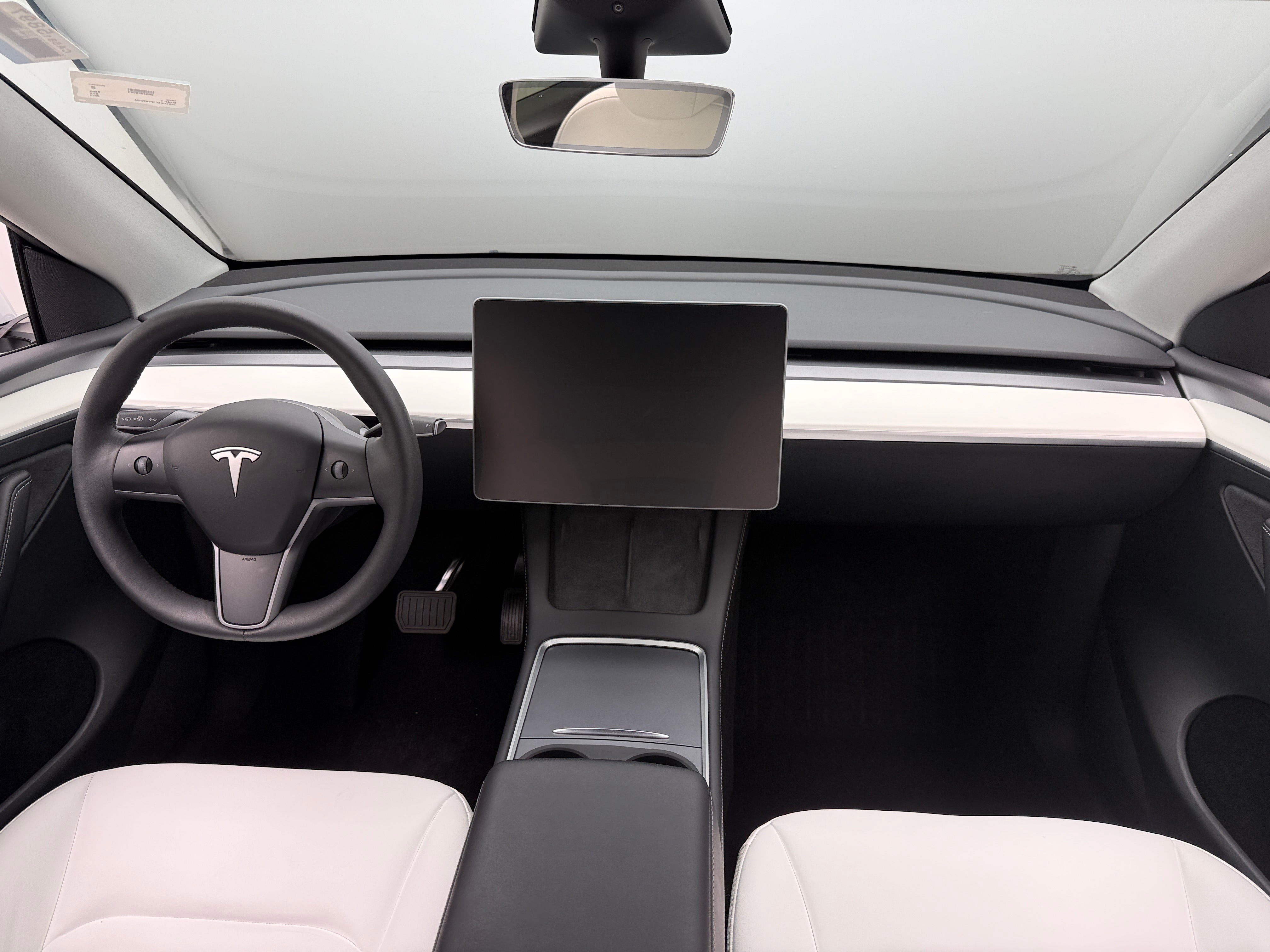 Used 2023 Tesla Model Y Long Range with VIN 7SAYGDEE1PF629128 for sale in Oak Creek, WI