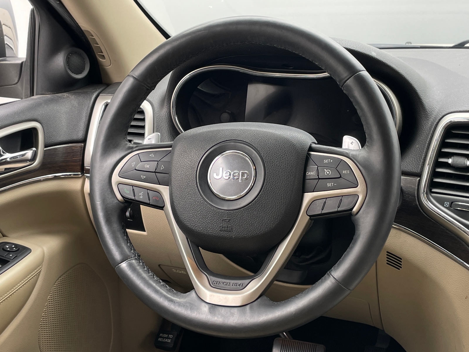 Thumbnail: 2014 Jeep Grand Cherokee - 4