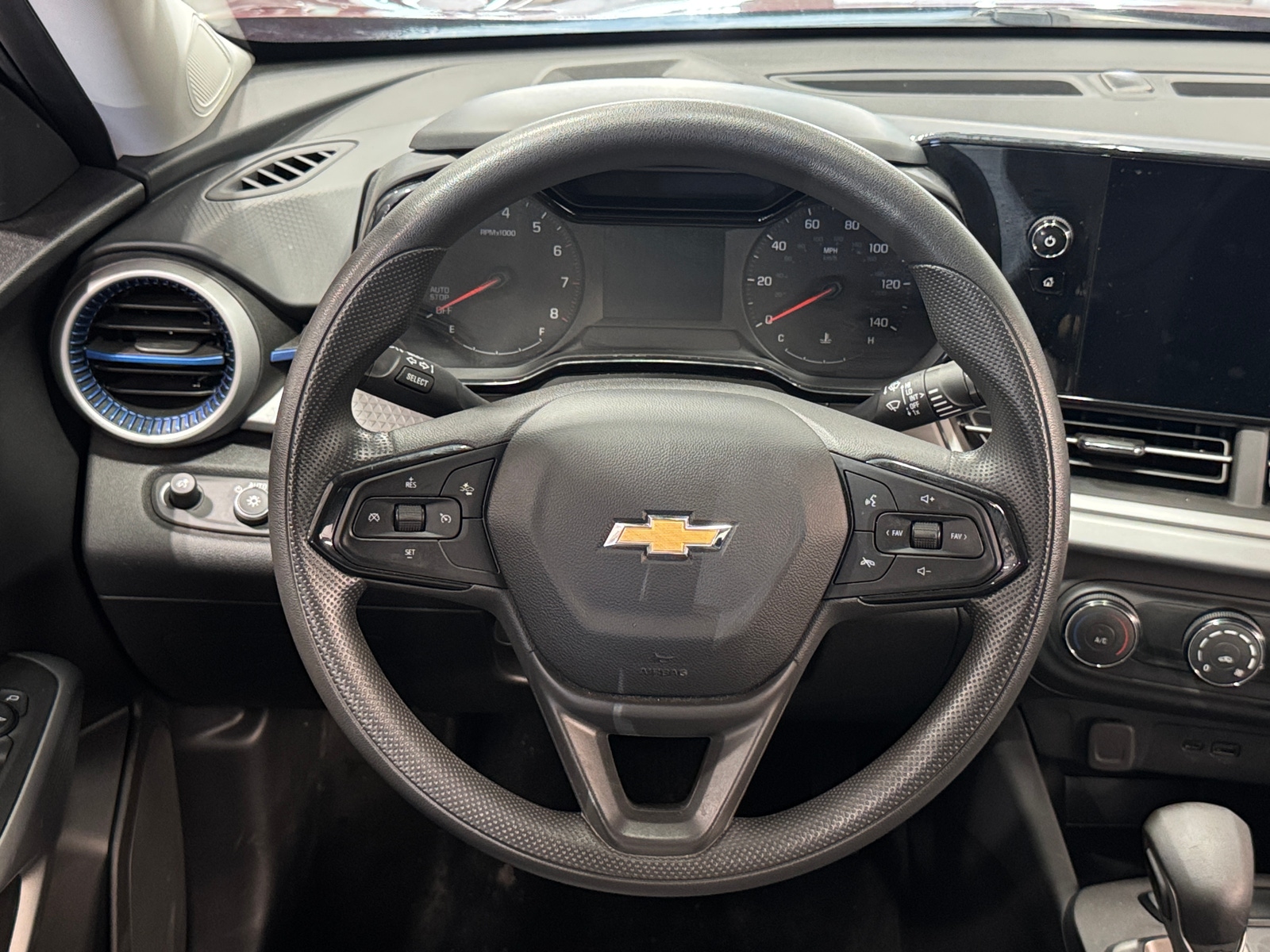 Thumbnail: 2024 Chevrolet Trax - 5