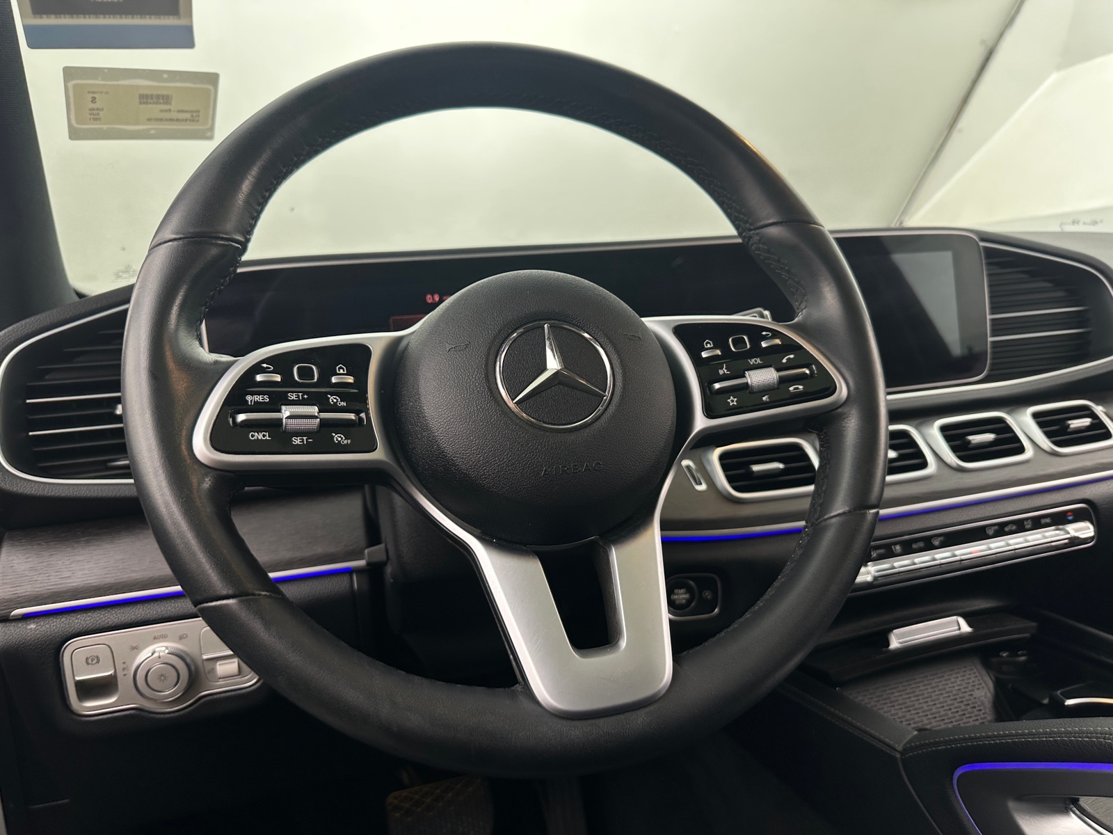 Thumbnail: 2021 Mercedes-Benz GLE - 4
