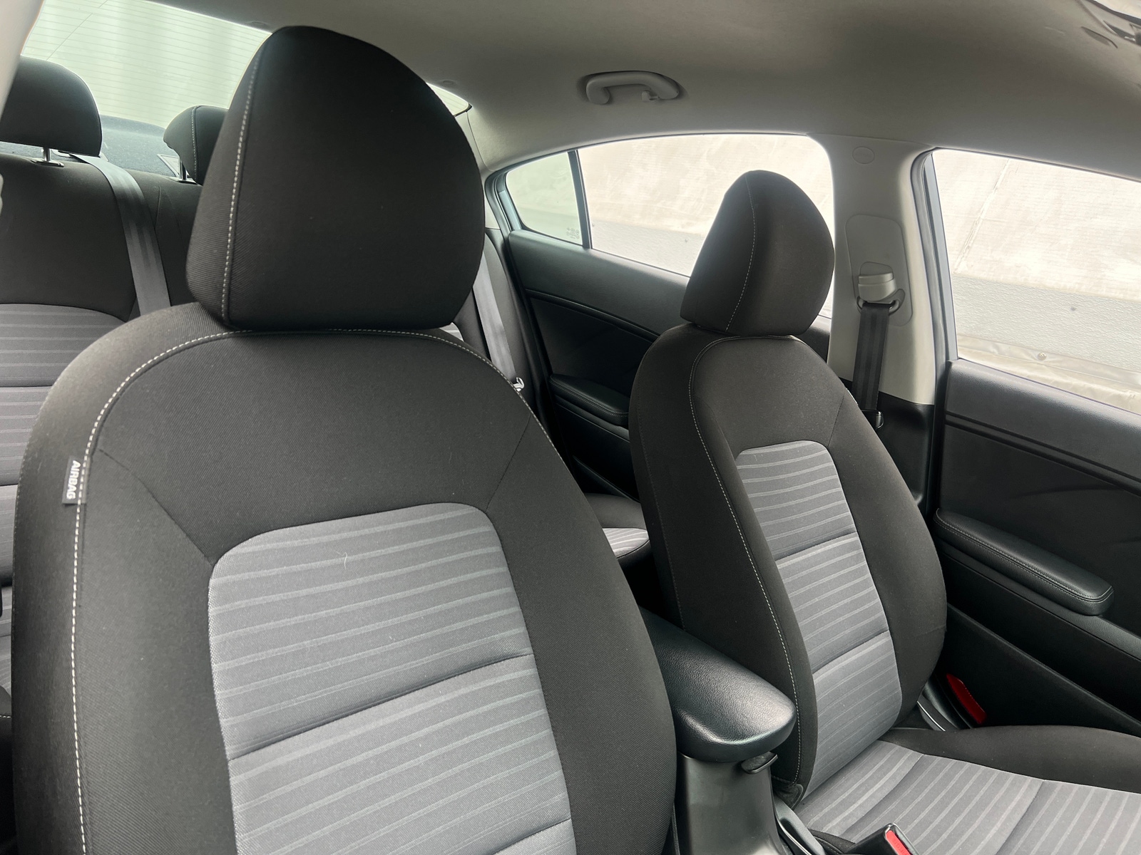 Thumbnail: 2017 Kia Forte - 2