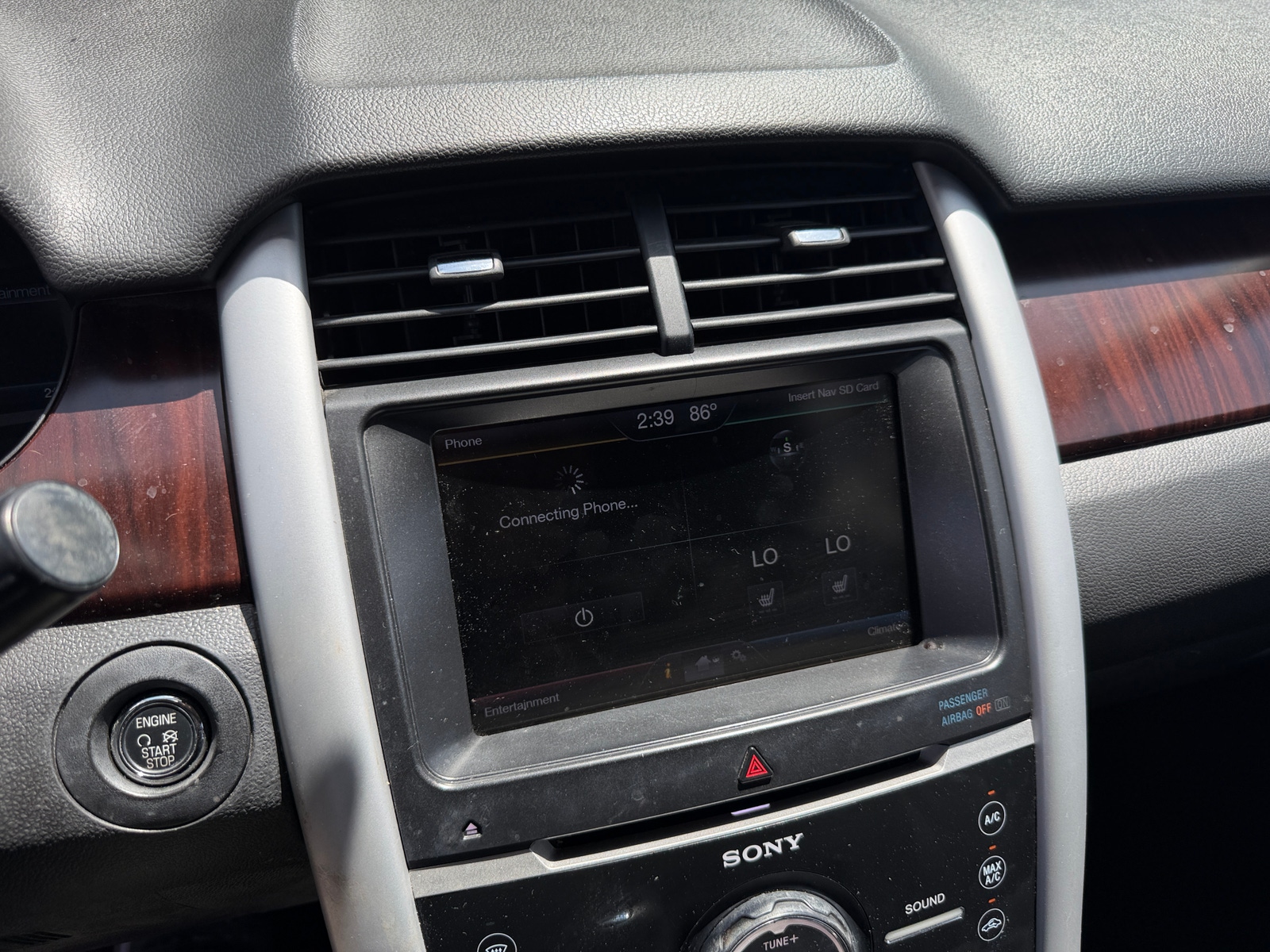 Thumbnail: 2014 Ford Edge - 3