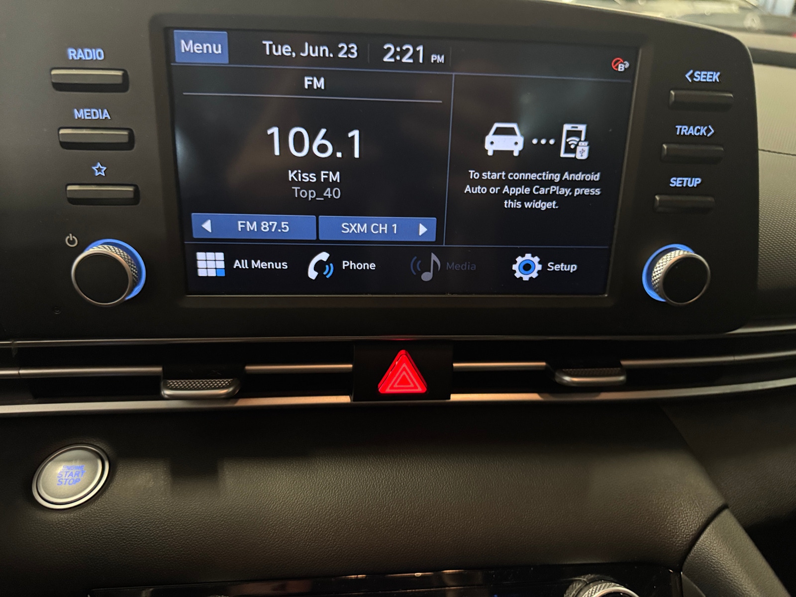 Thumbnail: 2023 Hyundai Elantra - 4