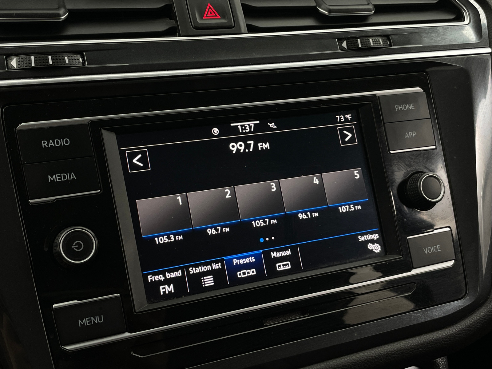 Thumbnail: 2021 Volkswagen Tiguan - 4