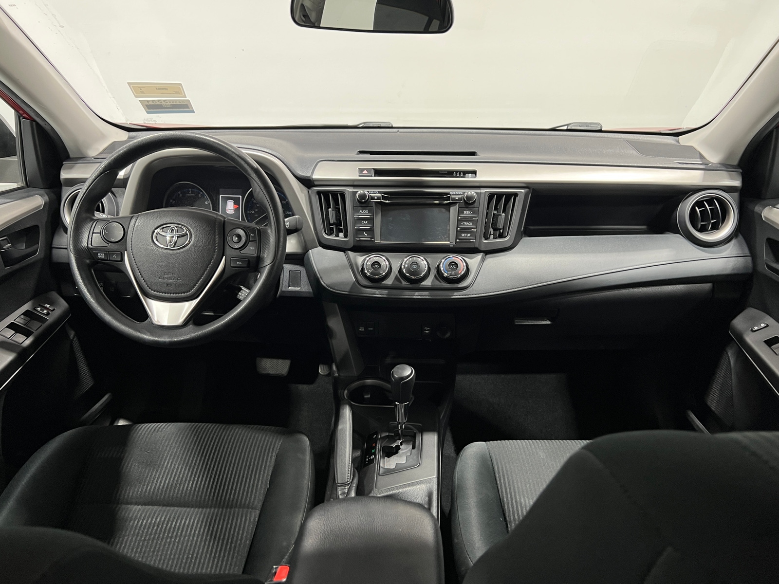 Thumbnail: 2017 Toyota RAV4 - 3