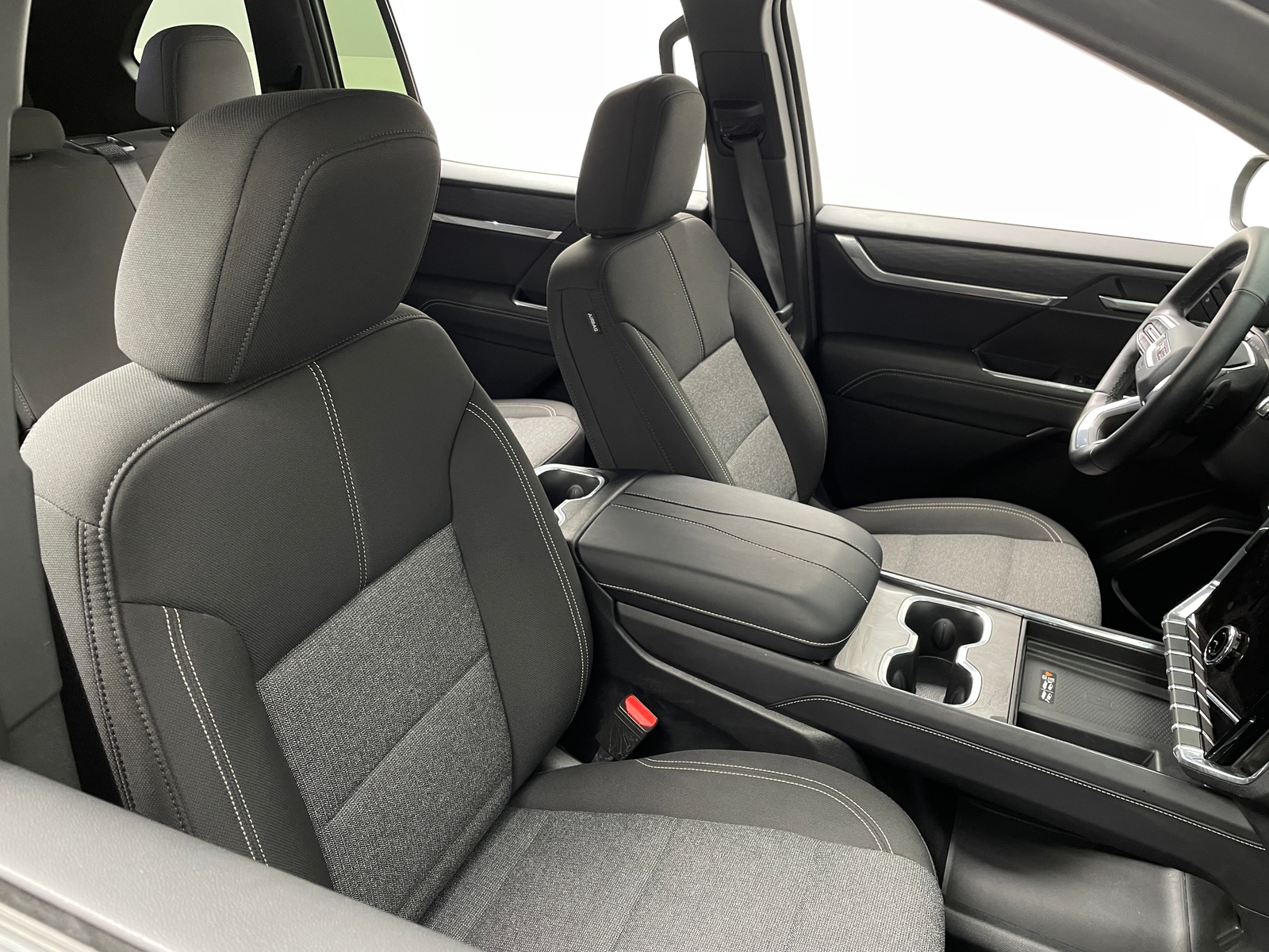 Thumbnail: 2025 GMC Acadia - 2