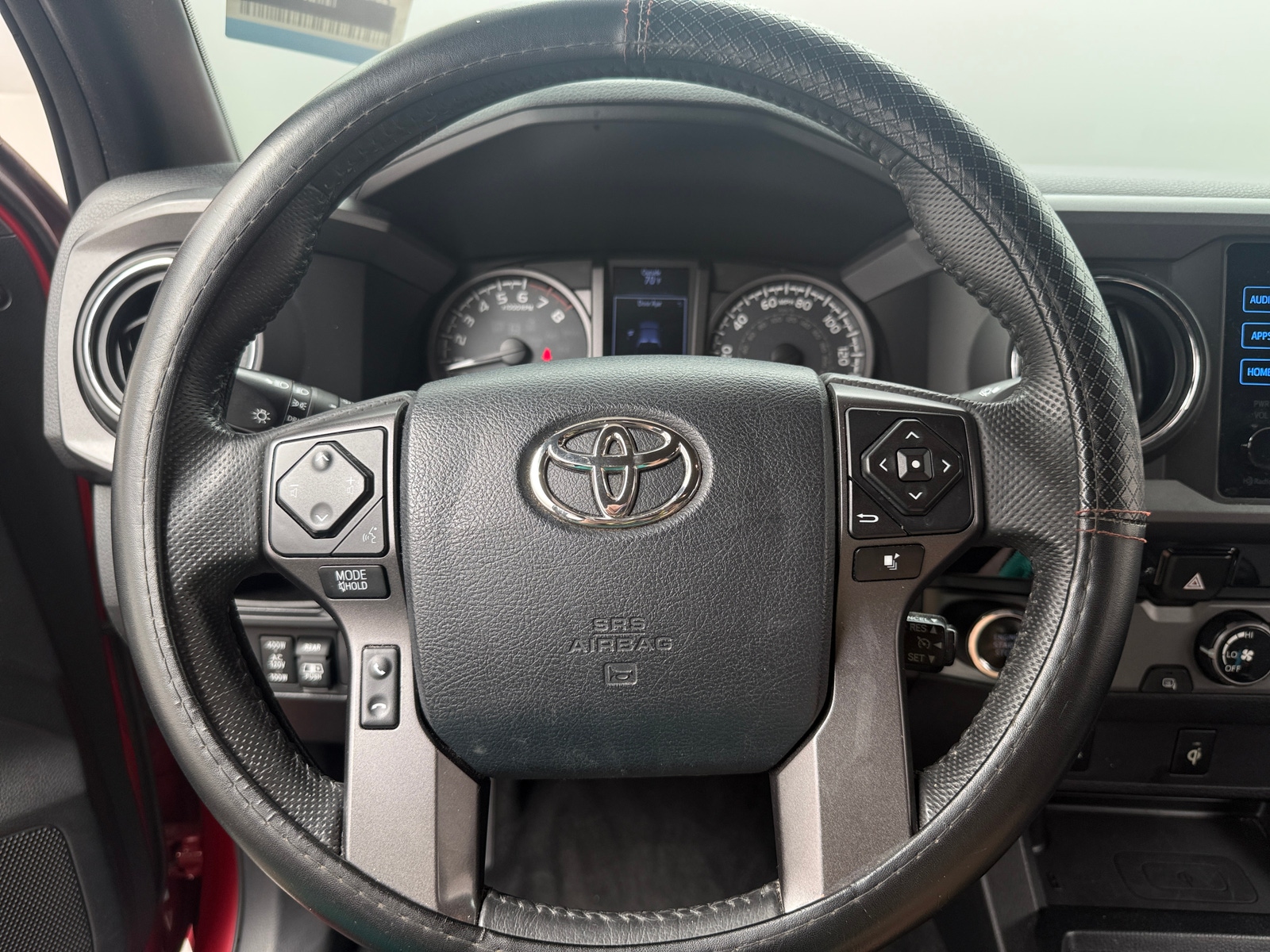 Thumbnail: 2017 Toyota Tacoma - 5