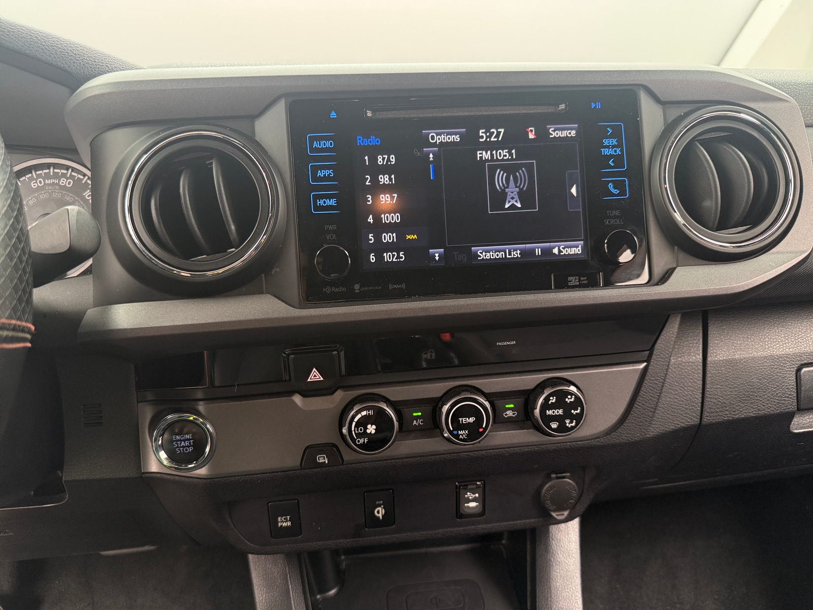 Thumbnail: 2017 Toyota Tacoma - 4