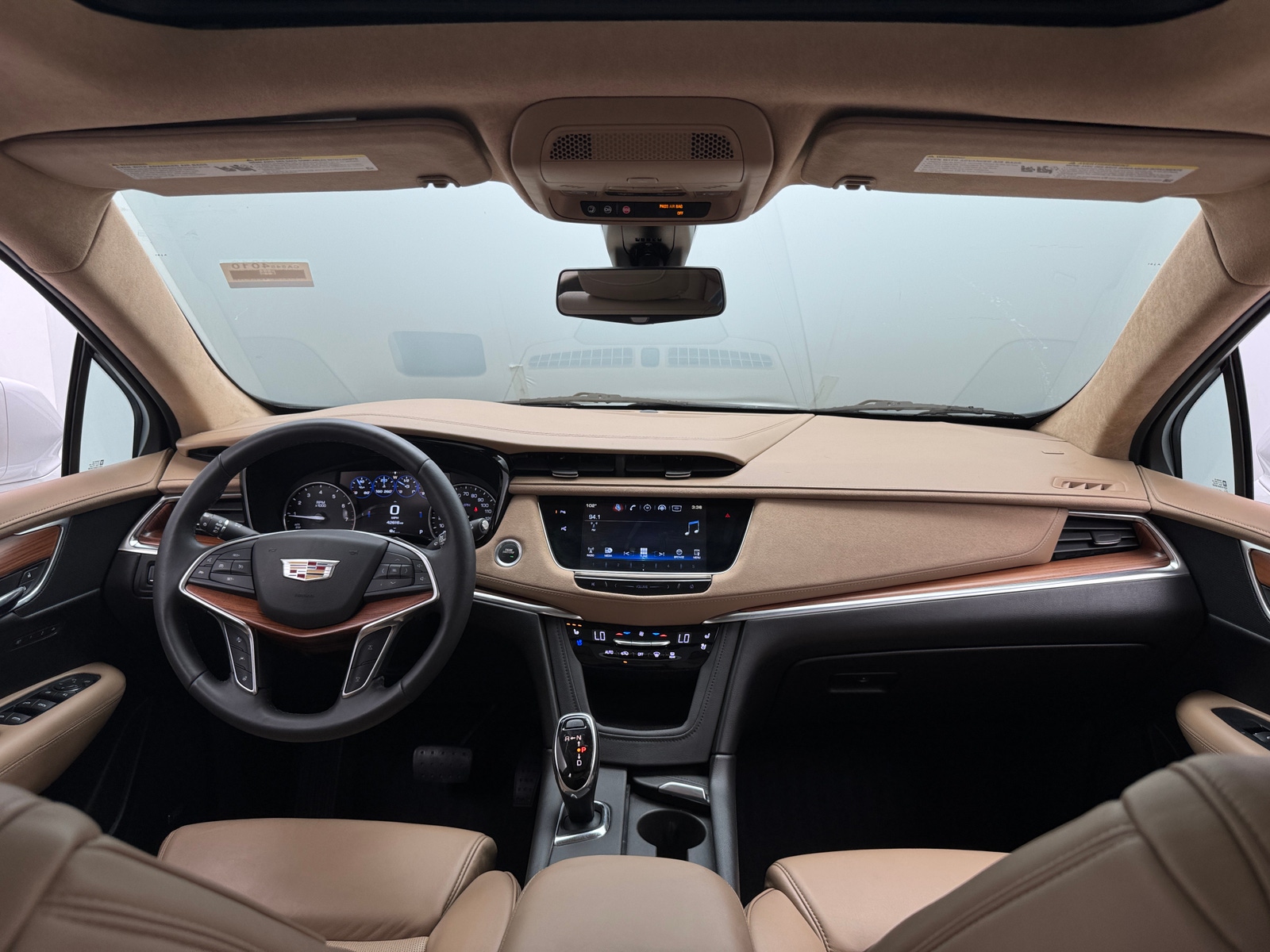 Thumbnail: 2017 Cadillac XT5 - 2