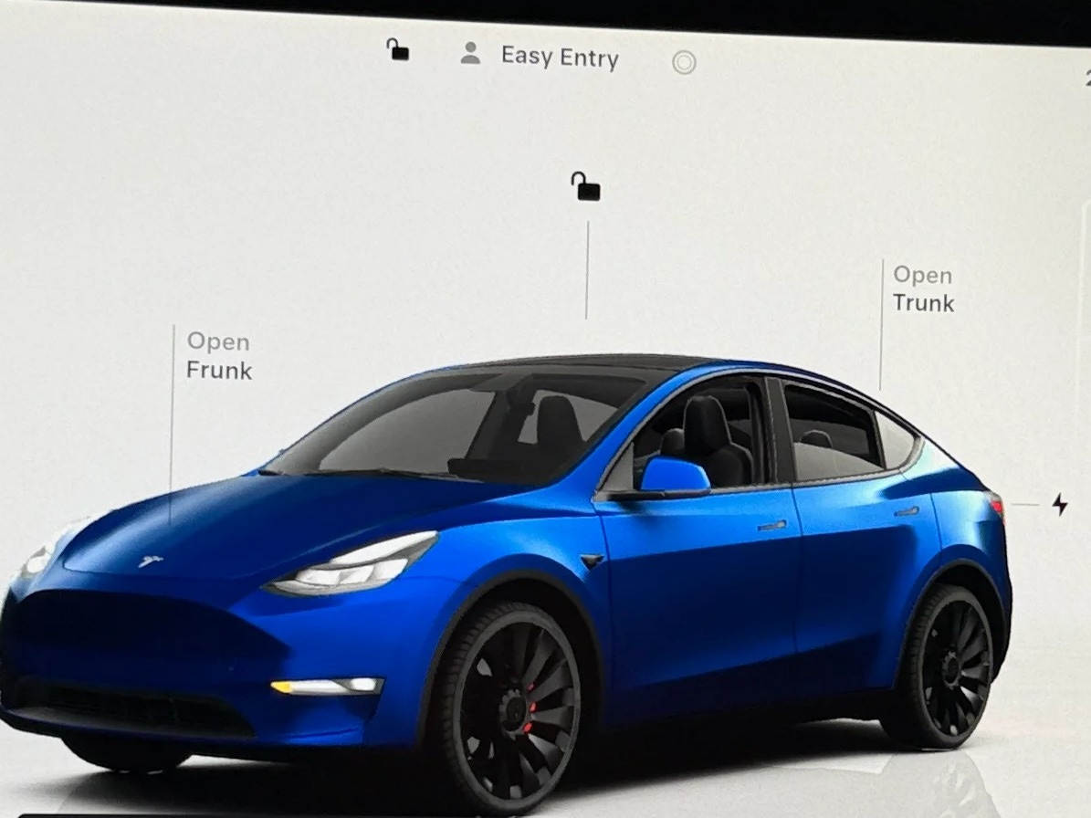 Thumbnail: 2025 Tesla Model Y - 3