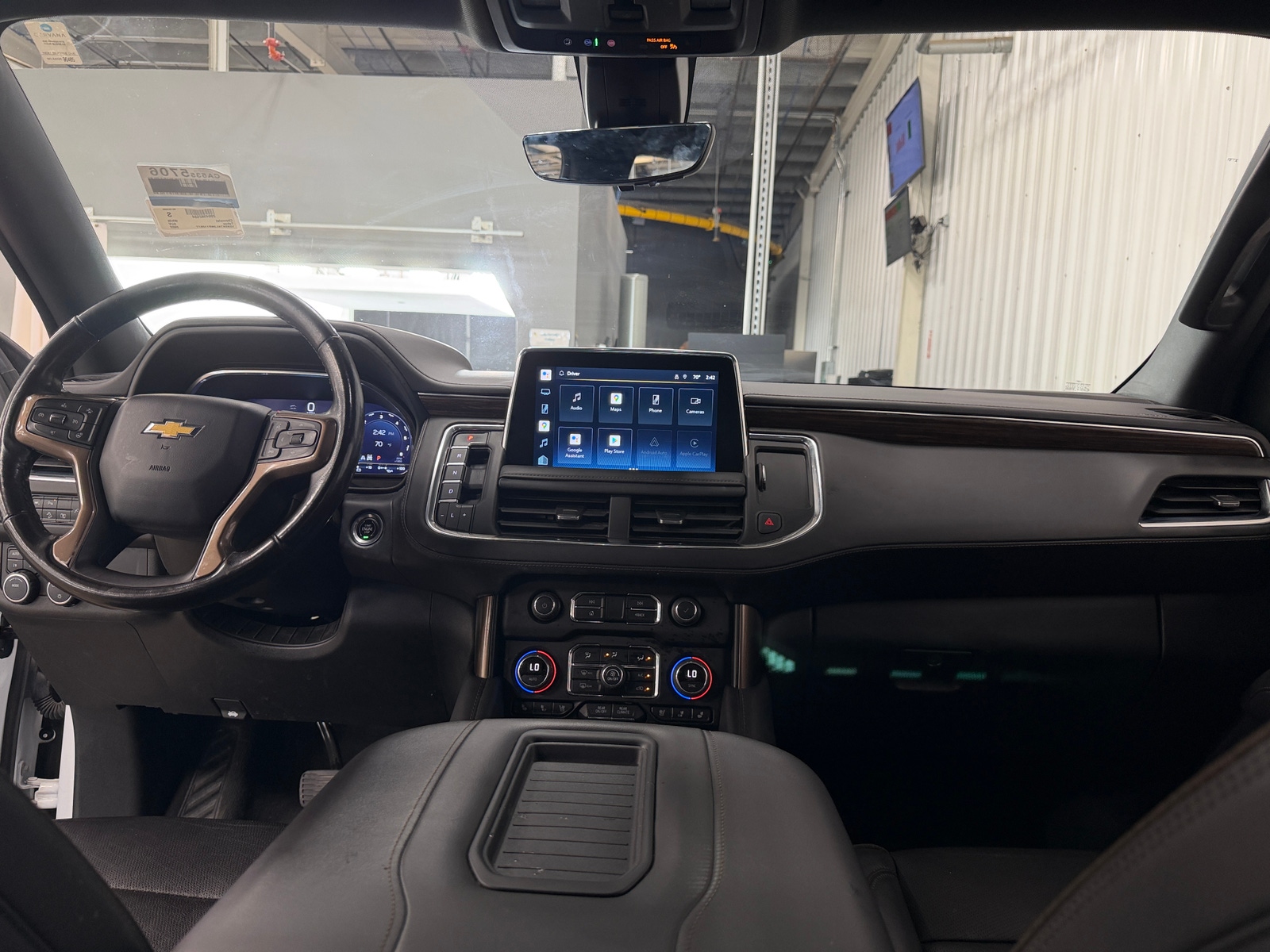 Thumbnail: 2022 Chevrolet Tahoe - 2