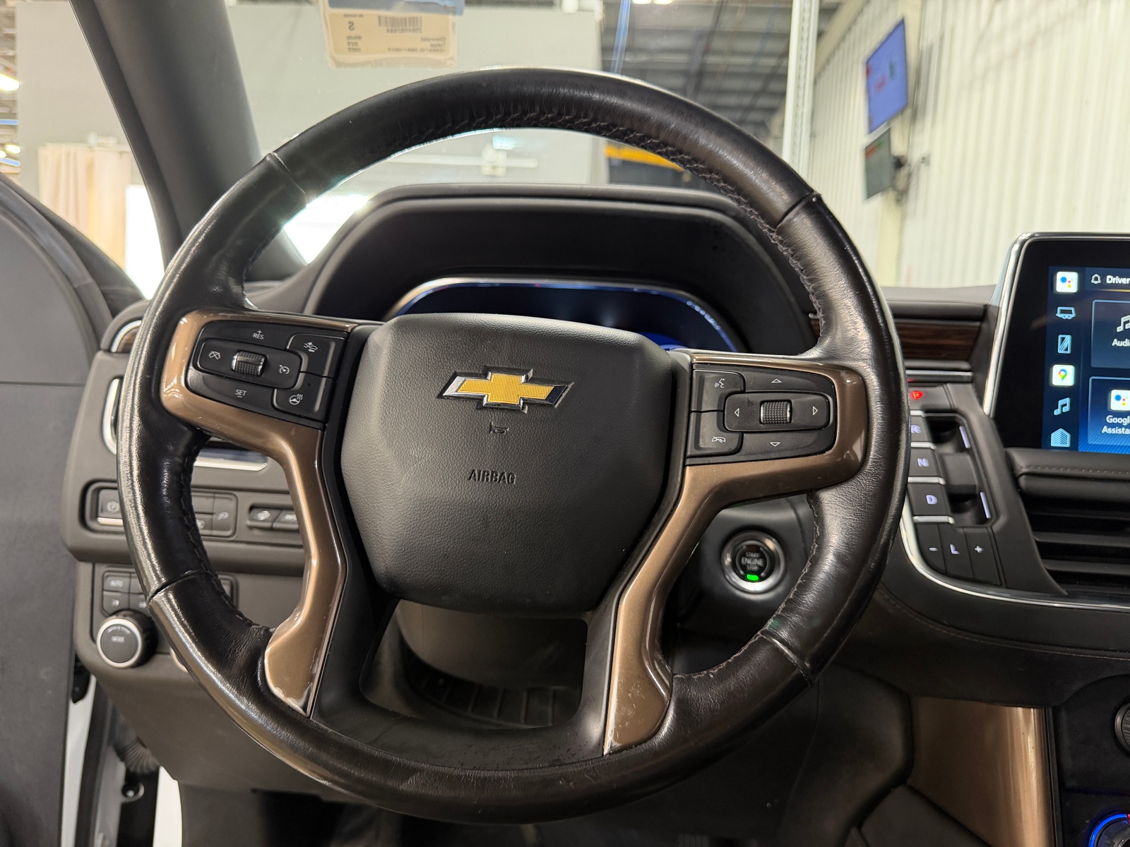 Thumbnail: 2022 Chevrolet Tahoe - 4