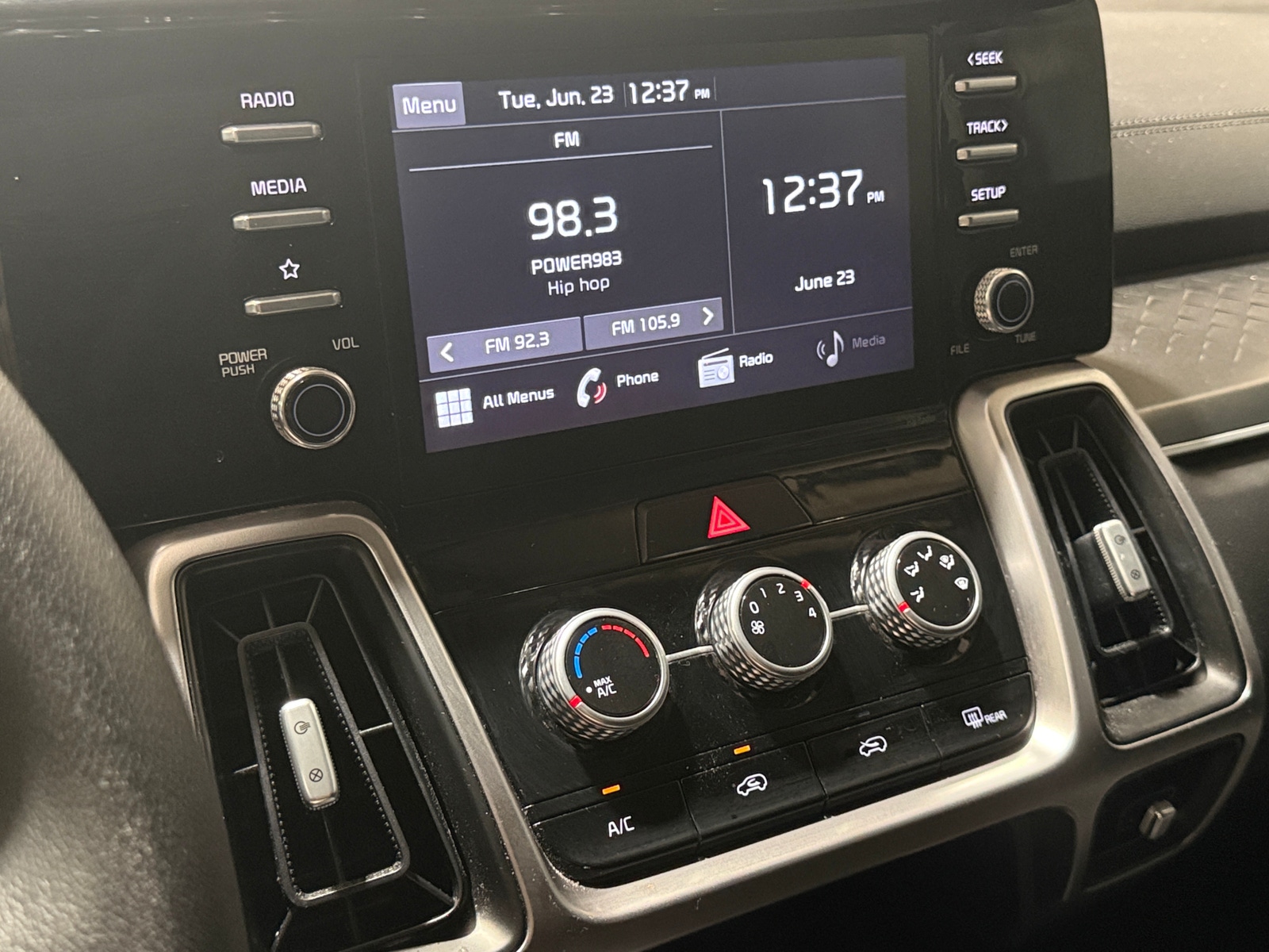 Thumbnail: 2021 Kia Sorento - 4