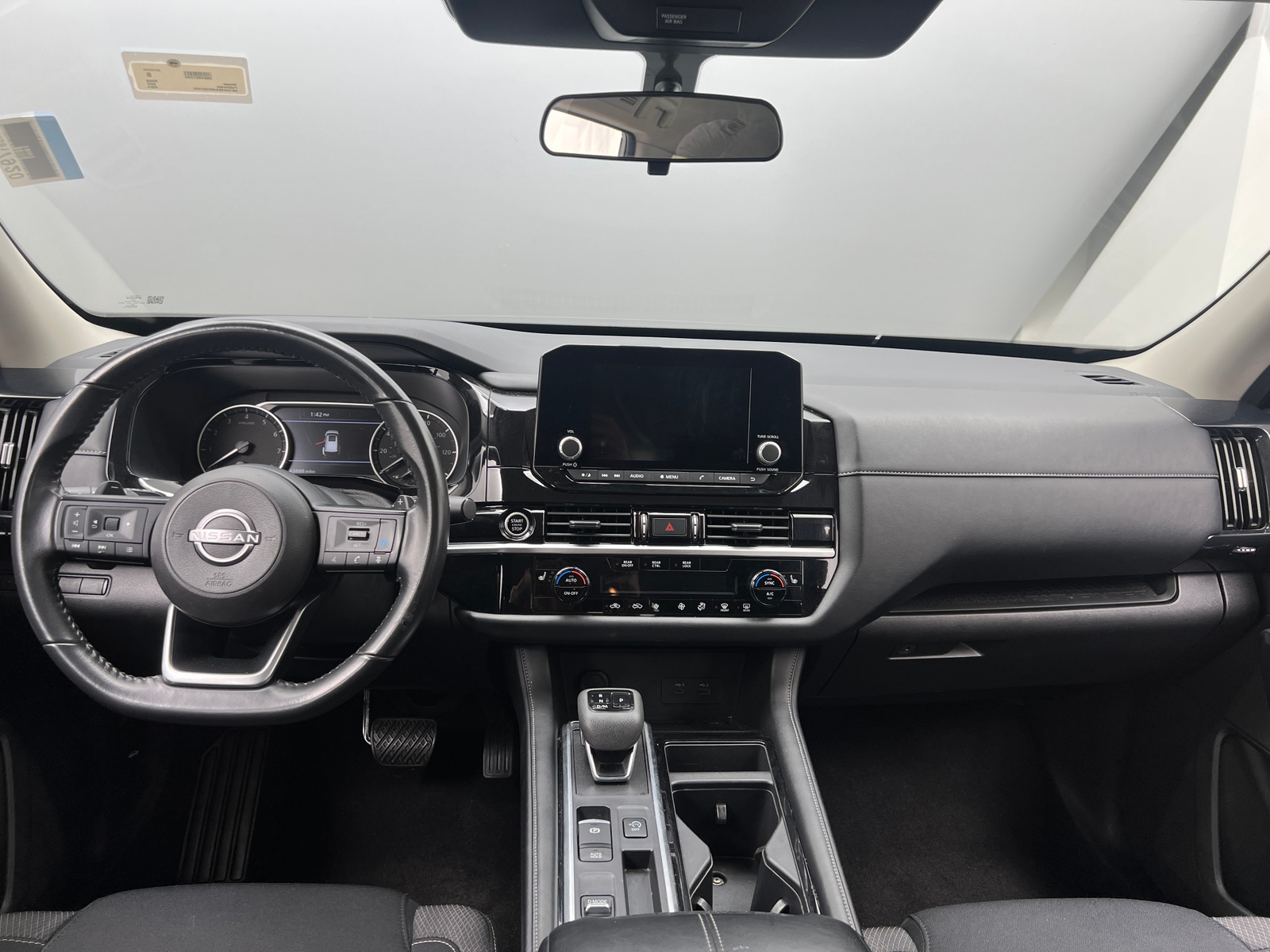 Thumbnail: 2024 Nissan Pathfinder - 3