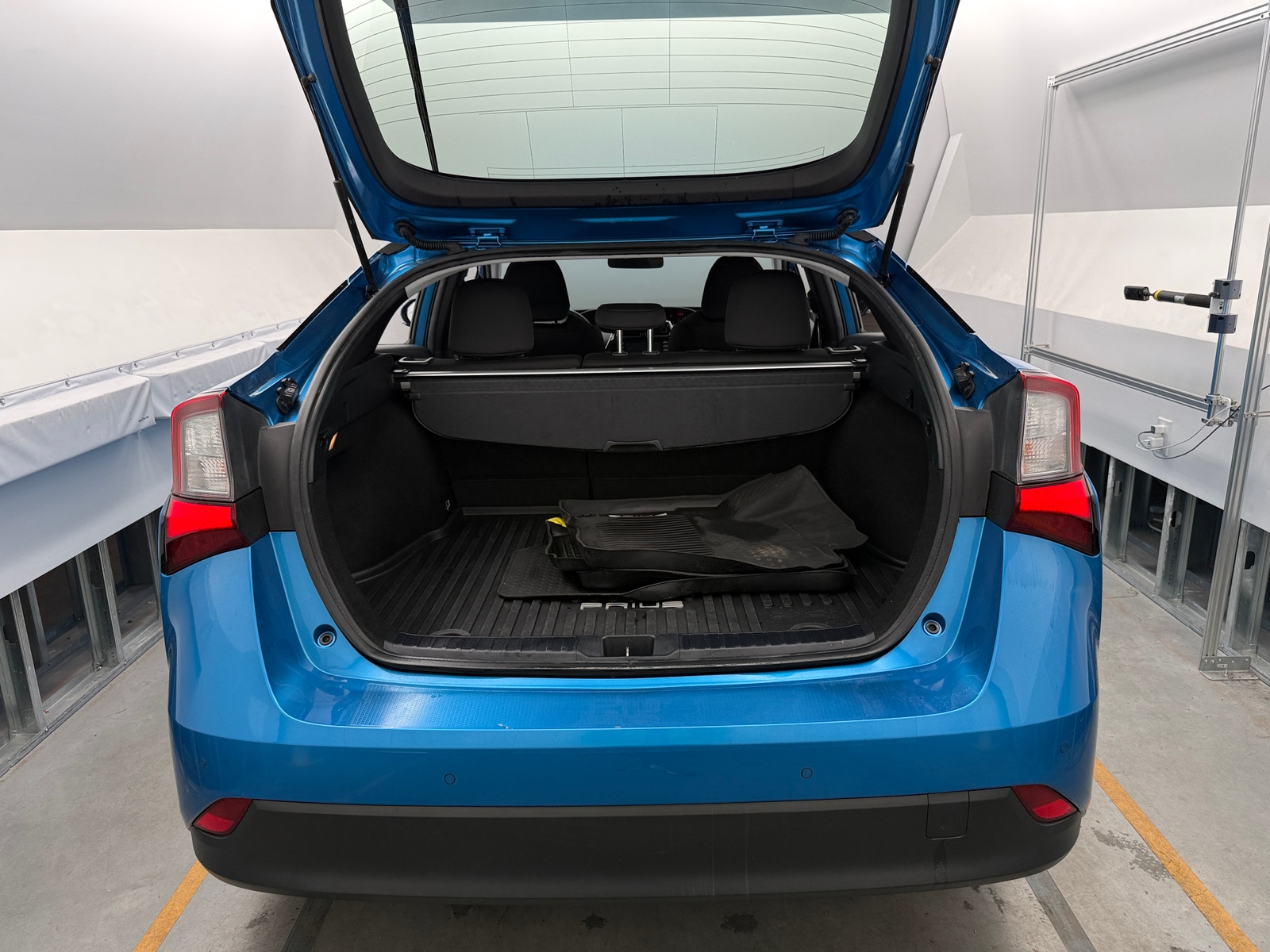 Thumbnail: 2021 Toyota Prius - 7
