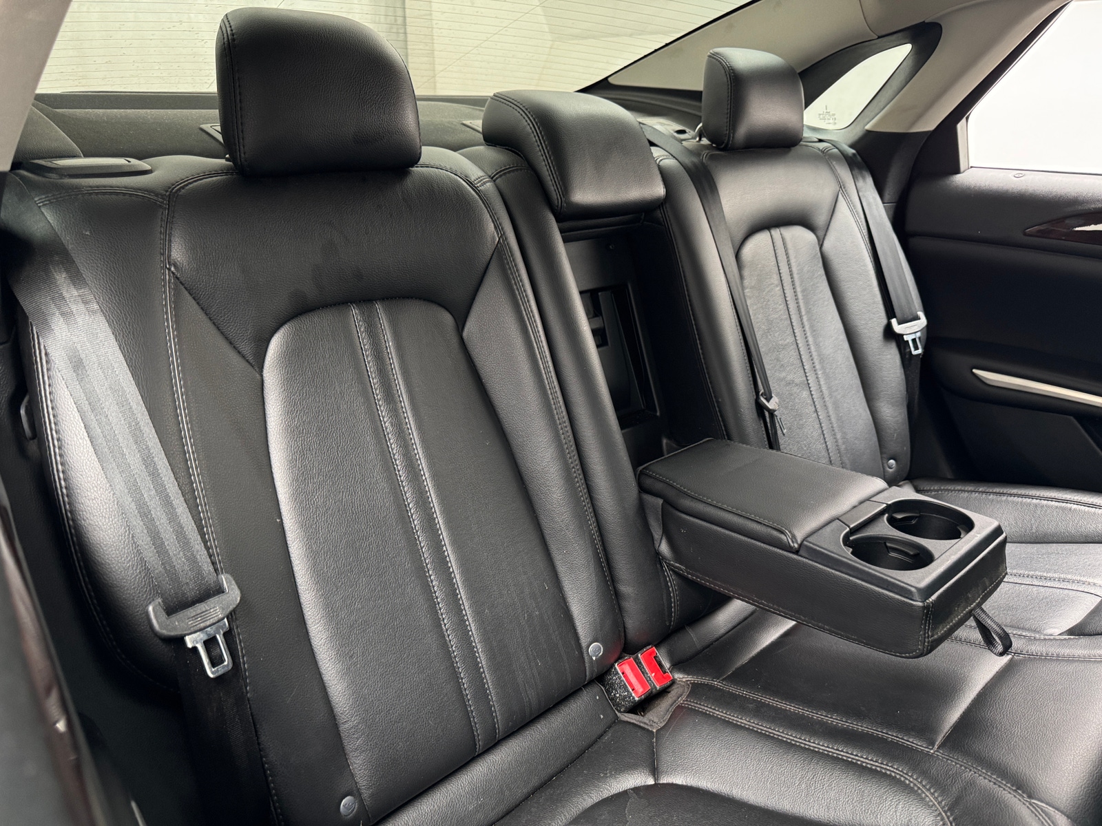 Thumbnail: 2016 Lincoln MKZ - 5