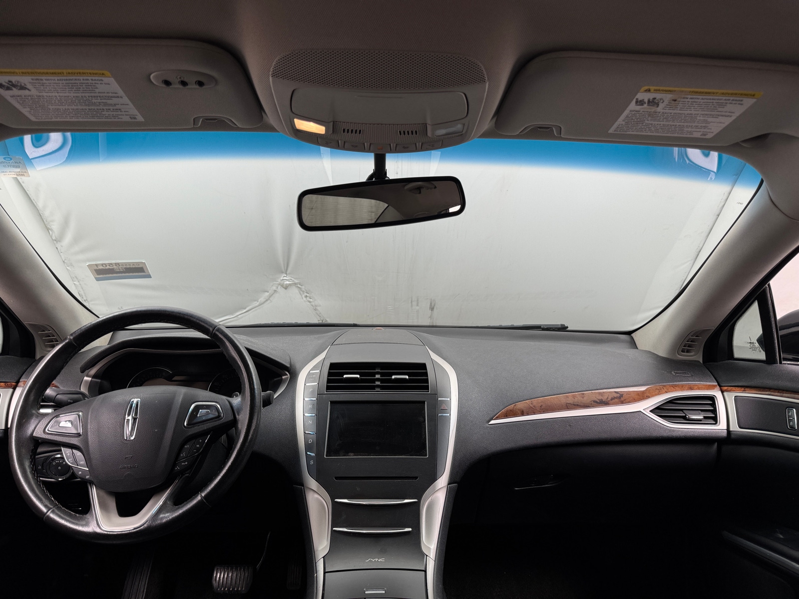 Thumbnail: 2016 Lincoln MKZ - 2
