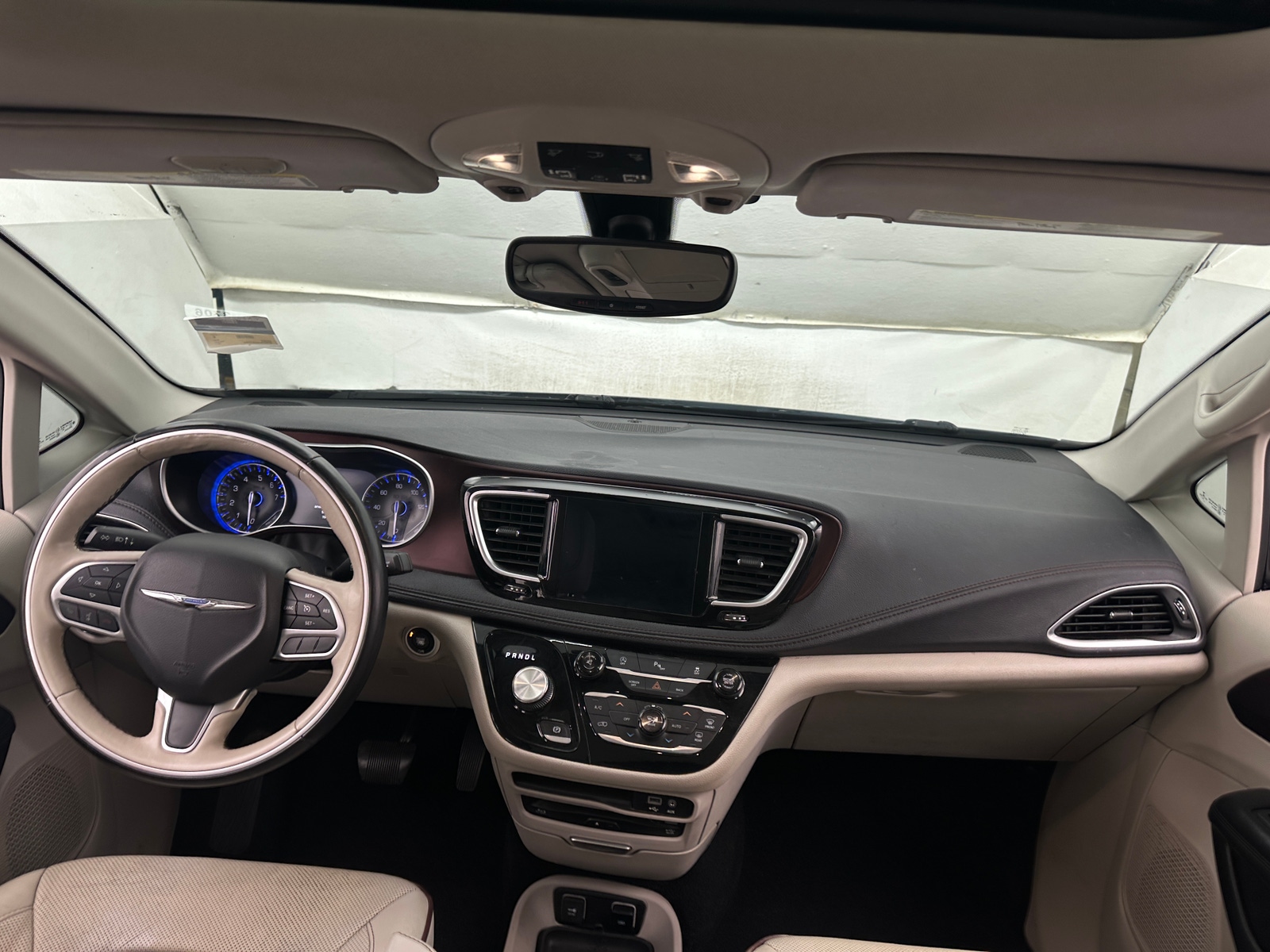 Thumbnail: 2017 Chrysler Pacifica - 2