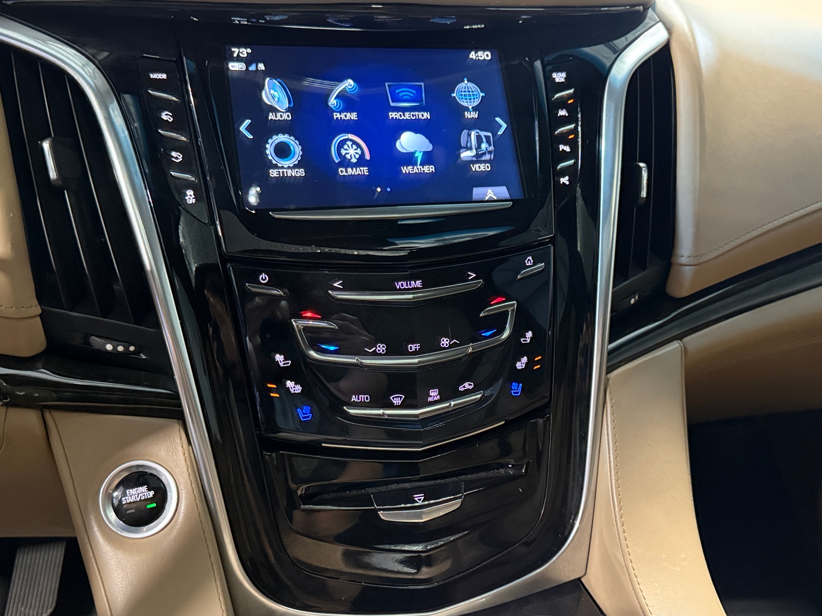Thumbnail: 2019 Cadillac Escalade - 3