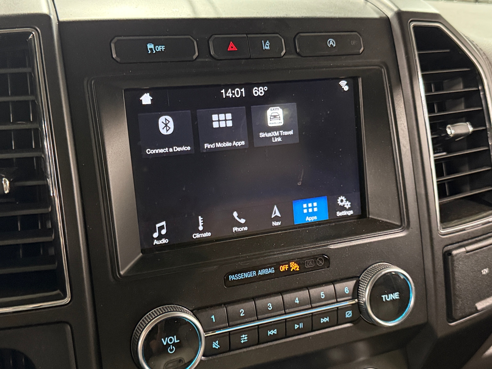 Thumbnail: 2019 Ford Expedition - 3