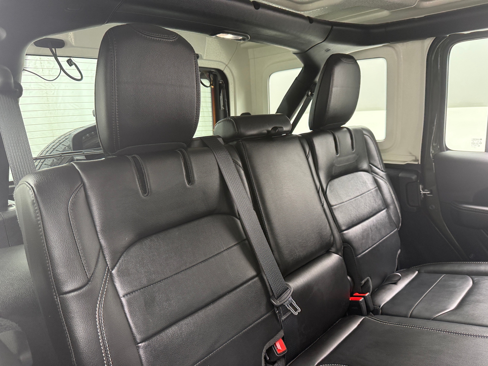 Thumbnail: 2021 Jeep Wrangler - 5