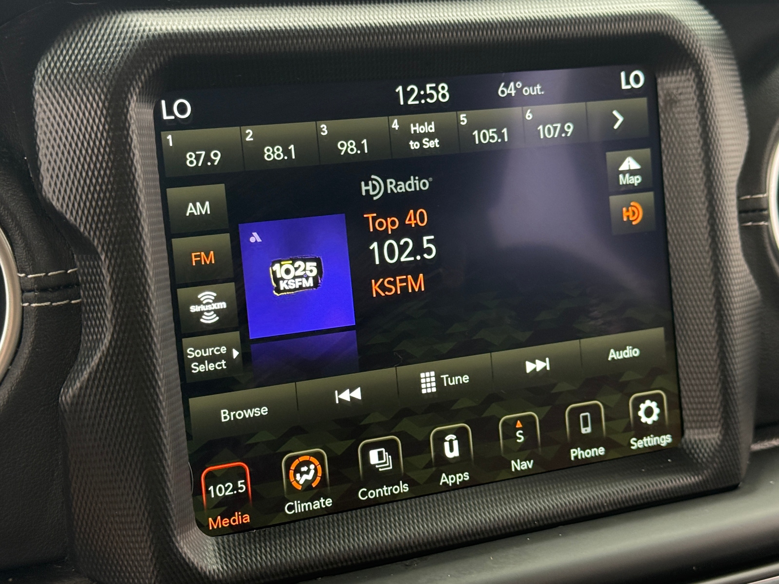 Thumbnail: 2021 Jeep Wrangler - 3