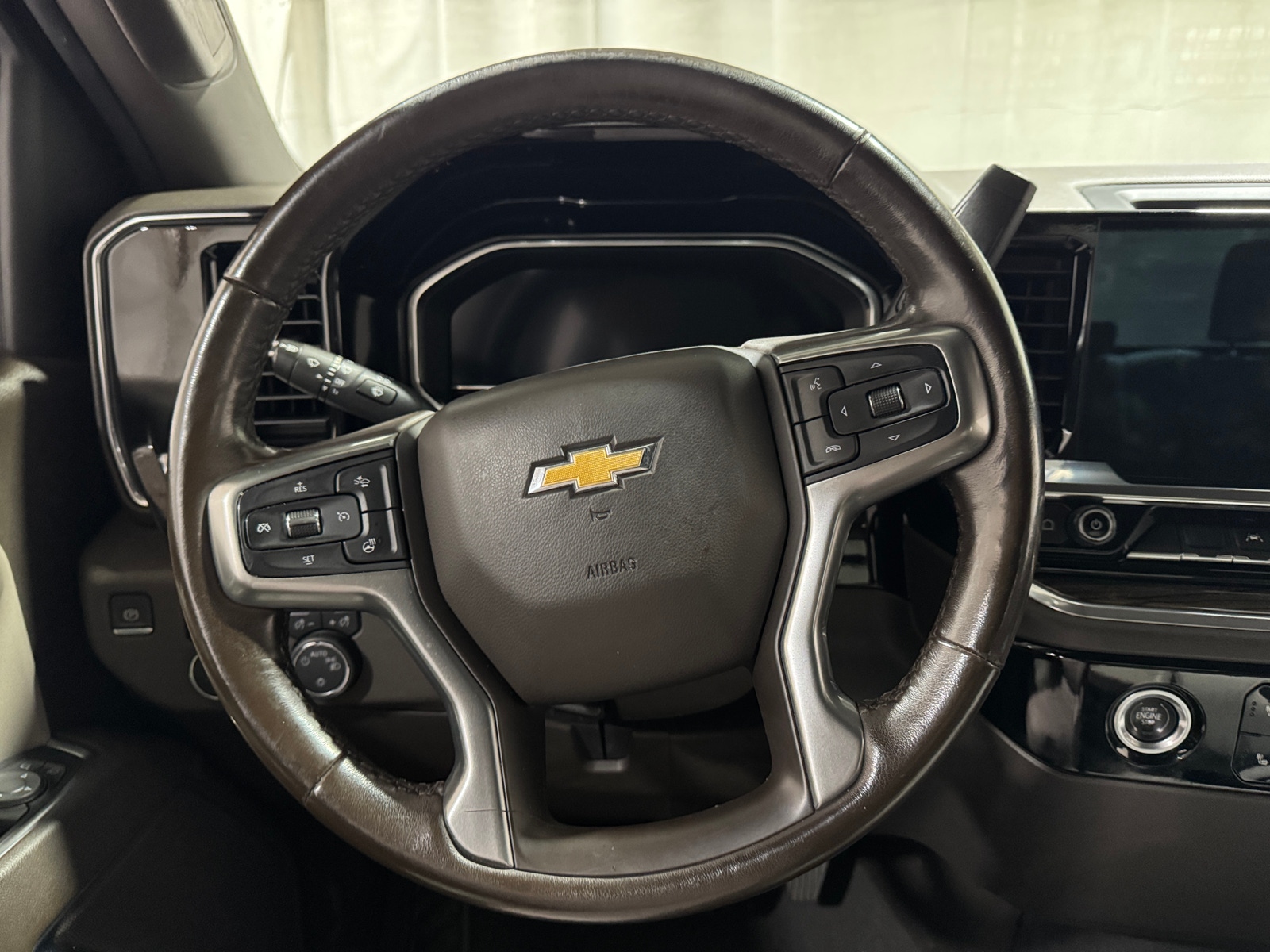 Thumbnail: 2022 Chevrolet Silverado 1500 - 5