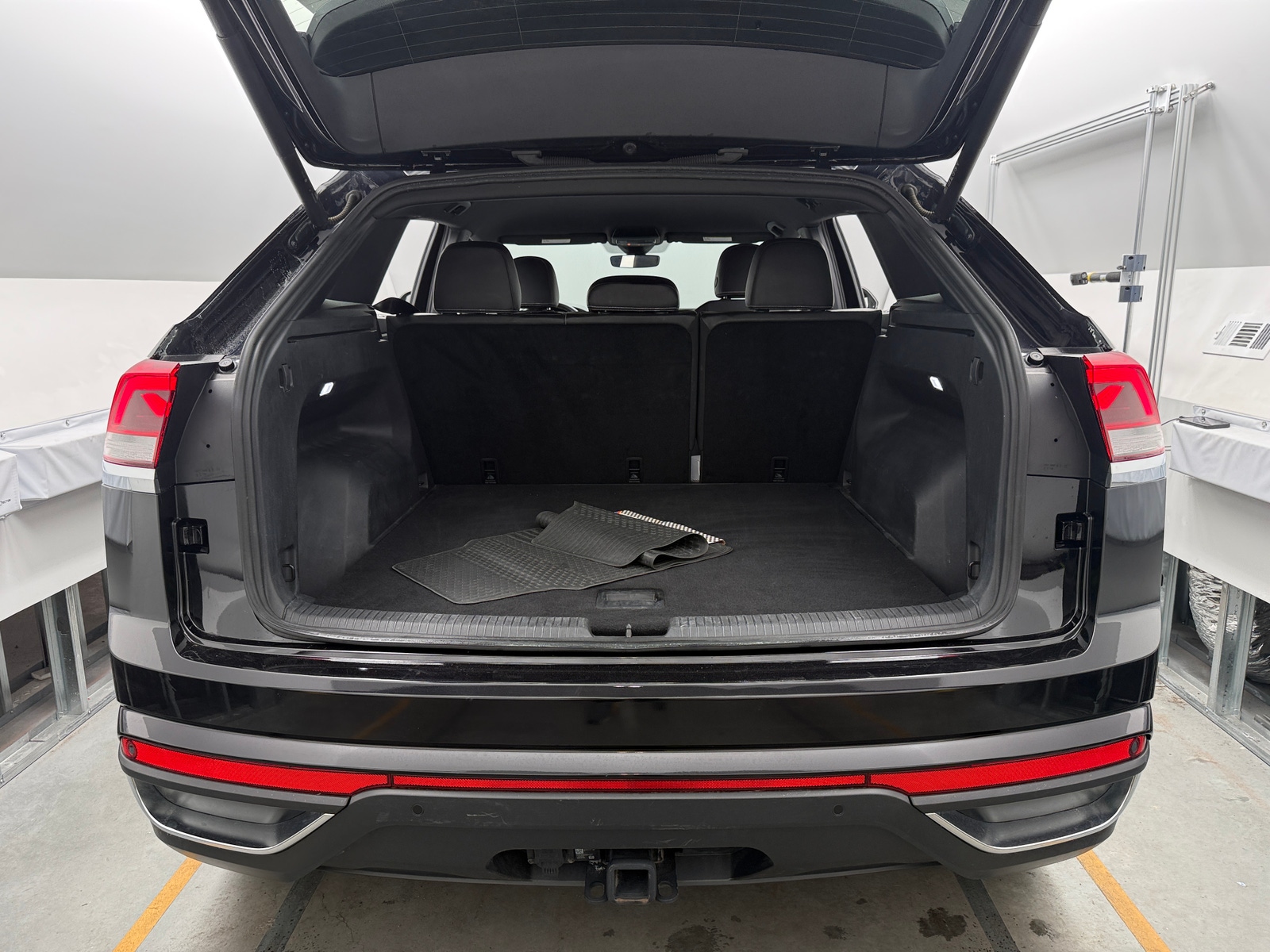 Thumbnail: 2024 Volkswagen Atlas - 6